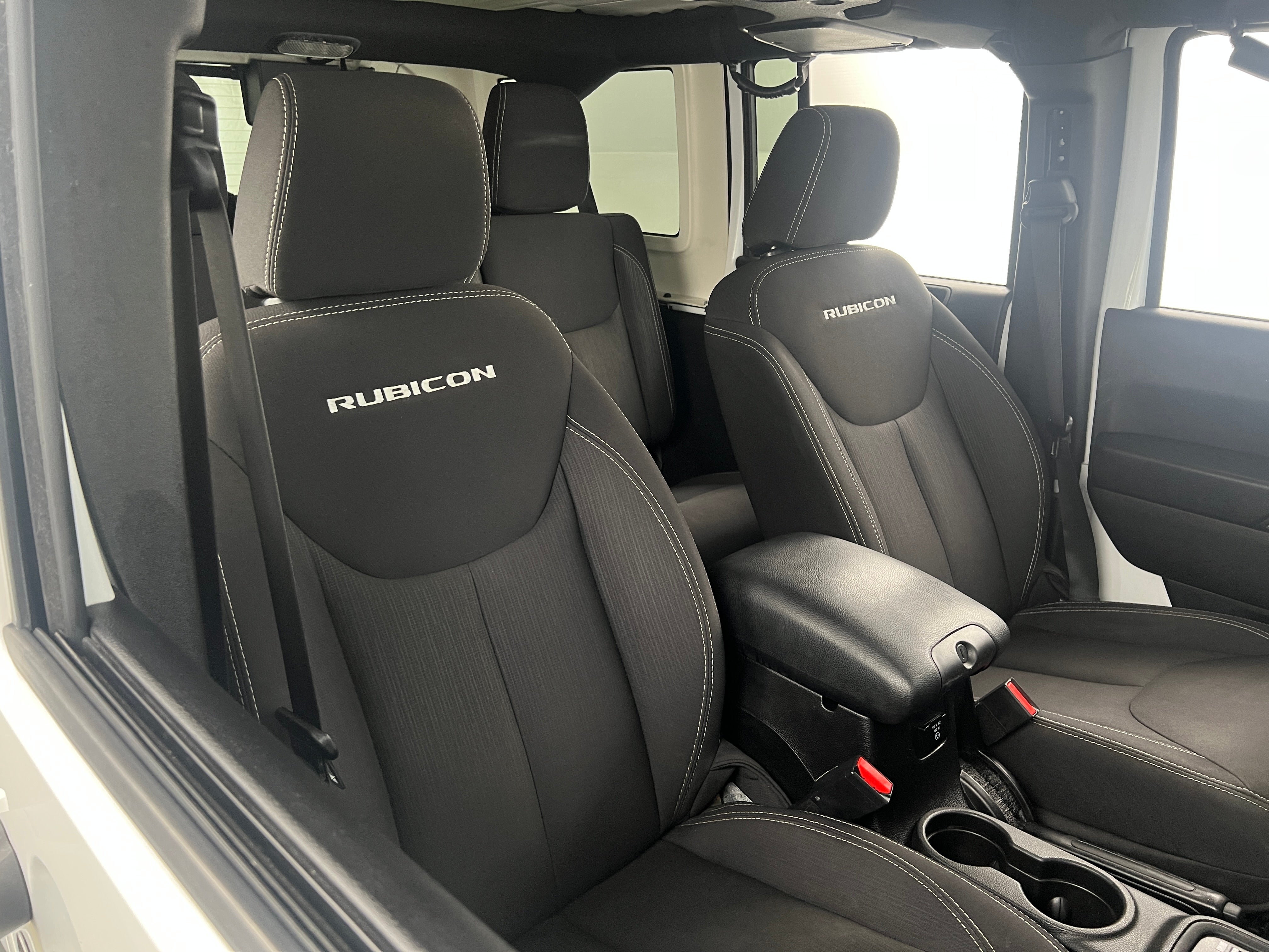 Thumbnail: 2015 Jeep Wrangler - 2