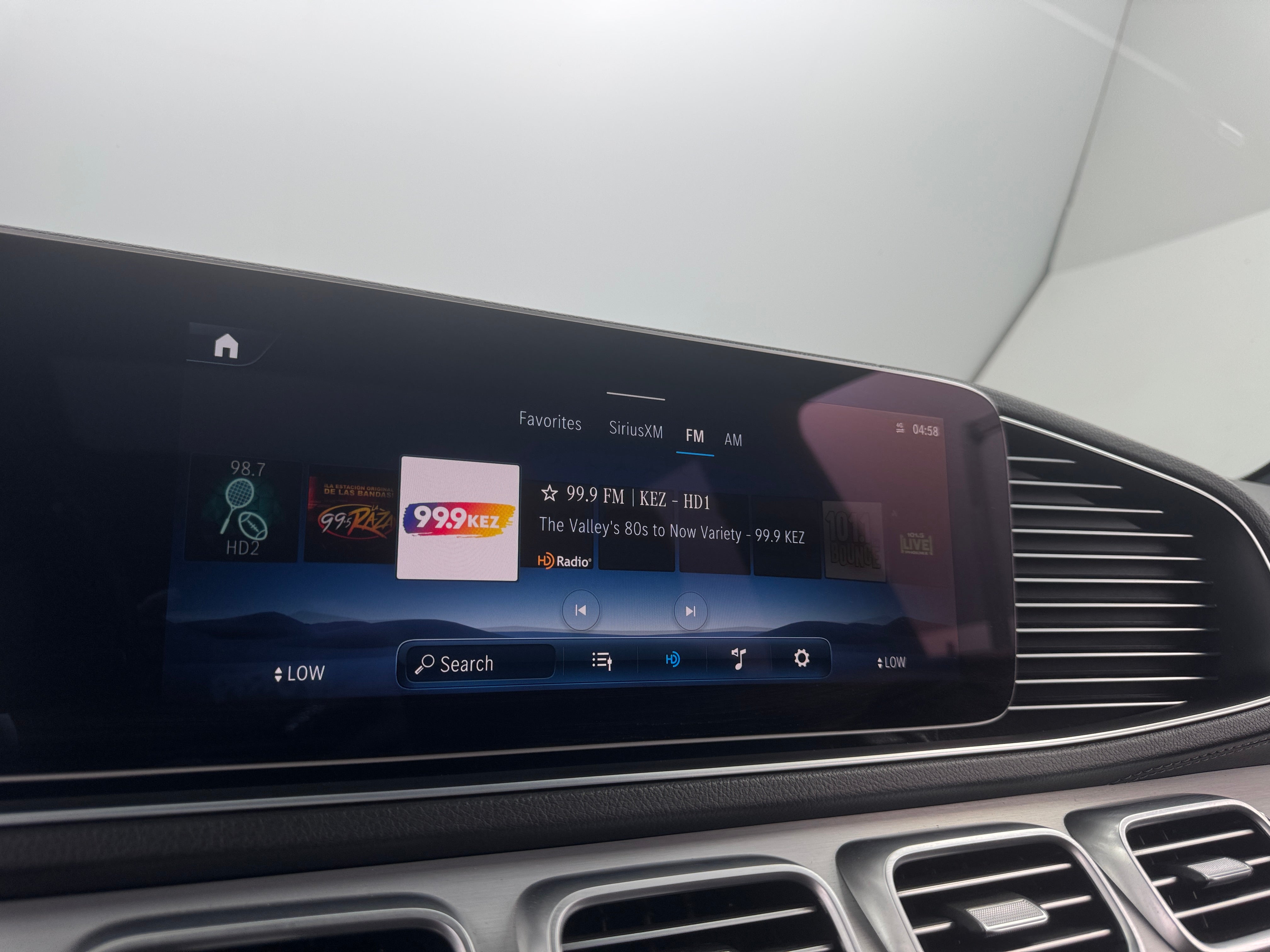 Thumbnail: 2024 Mercedes-Benz GLS - 4