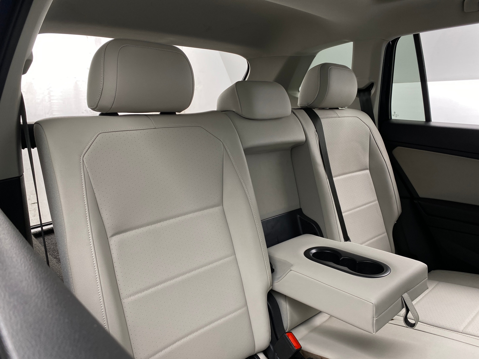 Thumbnail: 2021 Volkswagen Tiguan - 6