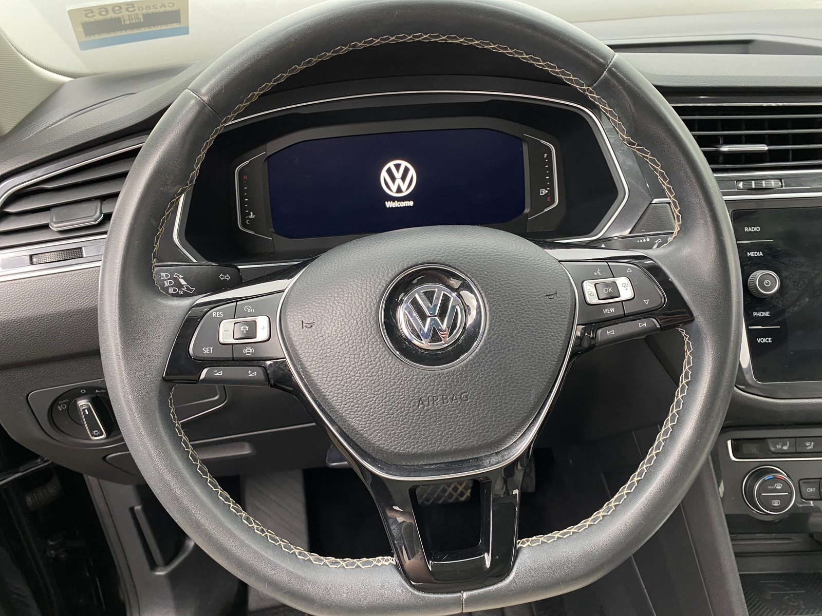 Thumbnail: 2021 Volkswagen Tiguan - 5