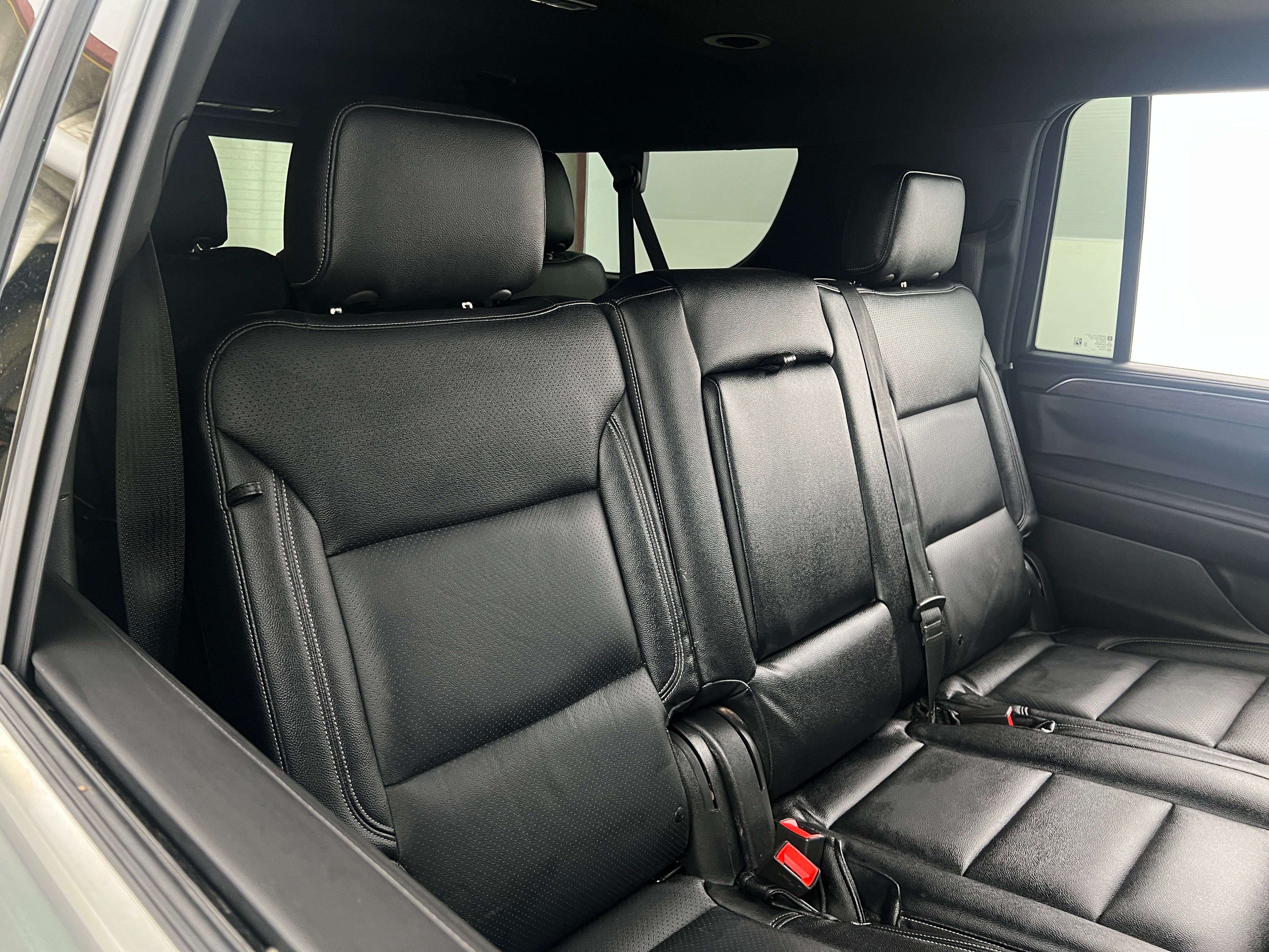Thumbnail: 2023 Chevrolet Suburban - 6