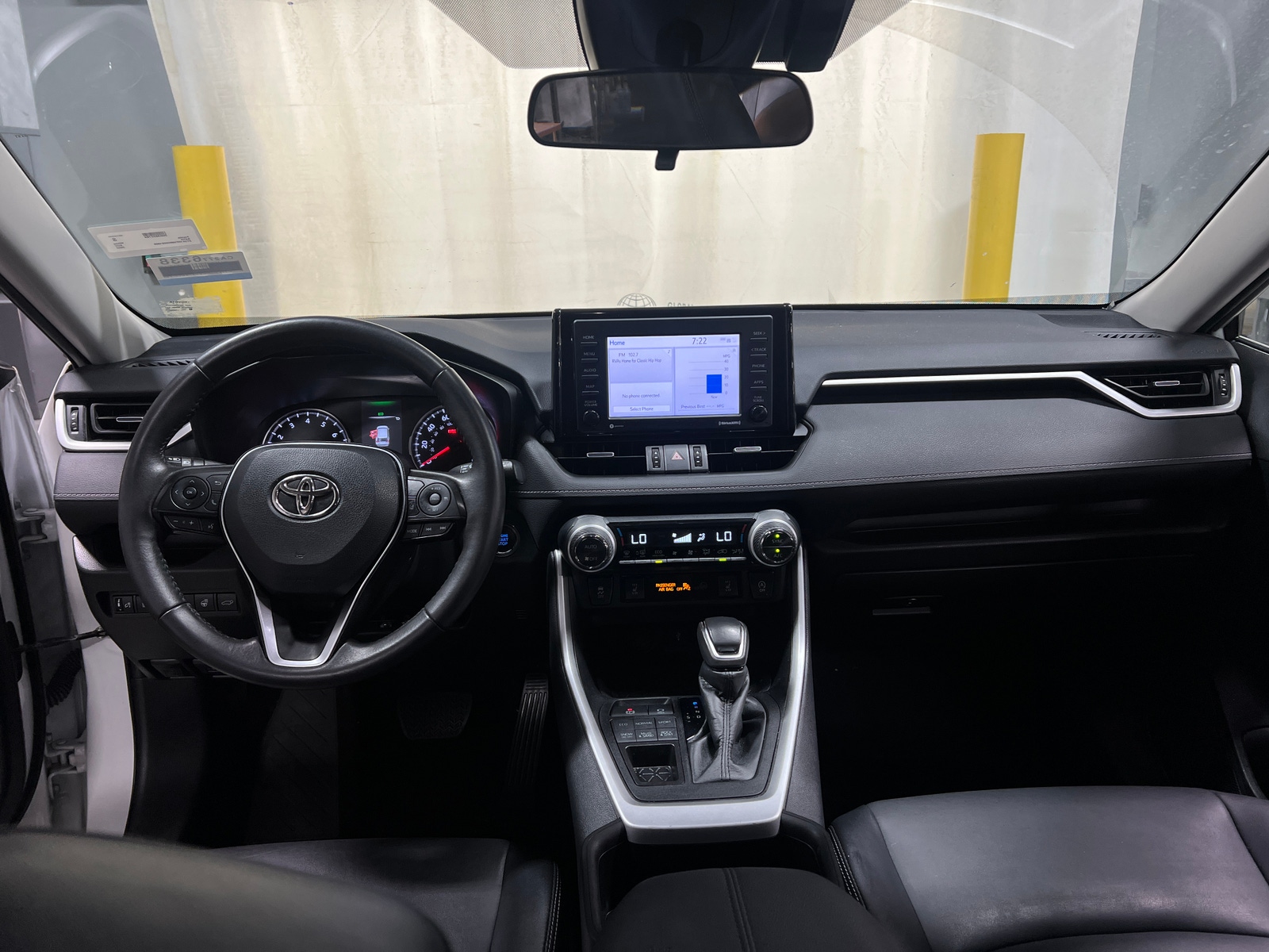 Thumbnail: 2022 Toyota RAV4 - 2