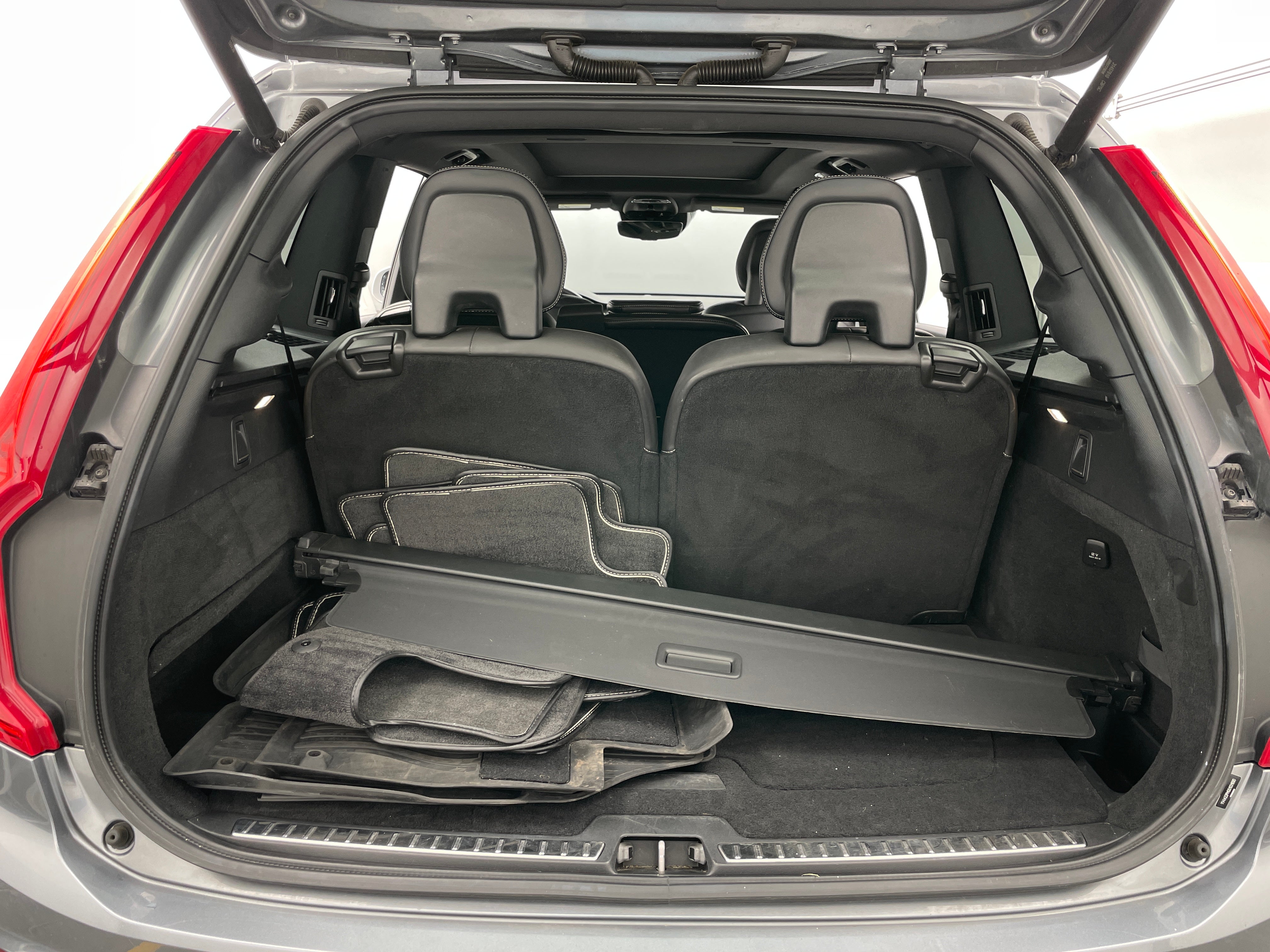 Thumbnail: 2016 Volvo XC90 - 6