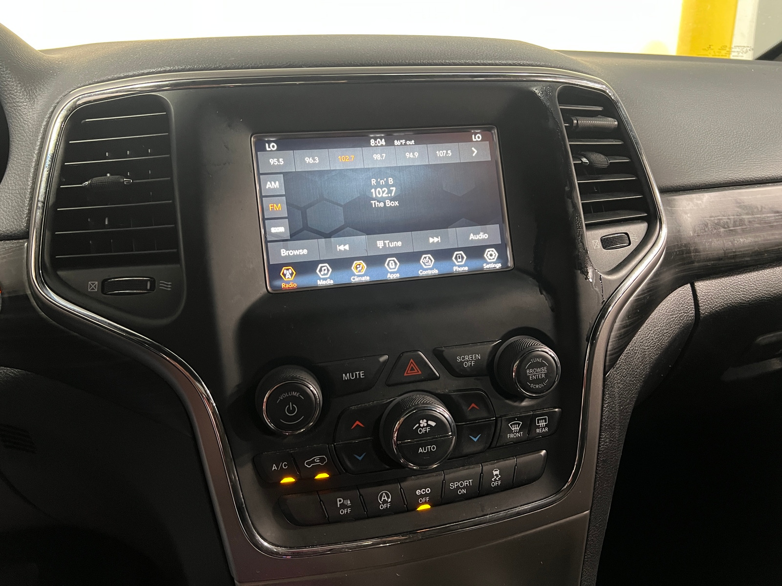 Thumbnail: 2021 Jeep Grand Cherokee - 4