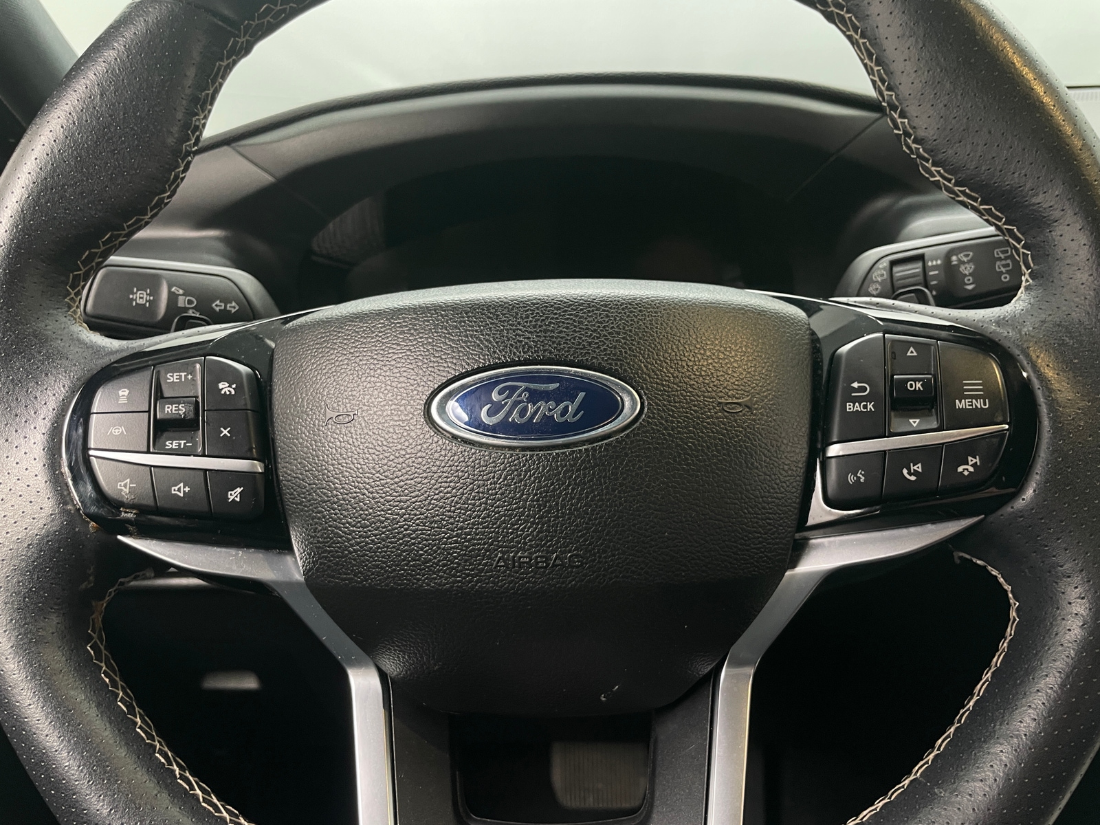 Thumbnail: 2023 Ford Explorer - 4