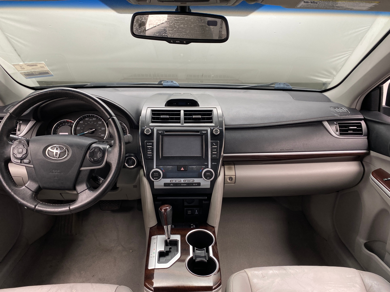 Thumbnail: 2012 Toyota Camry - 3