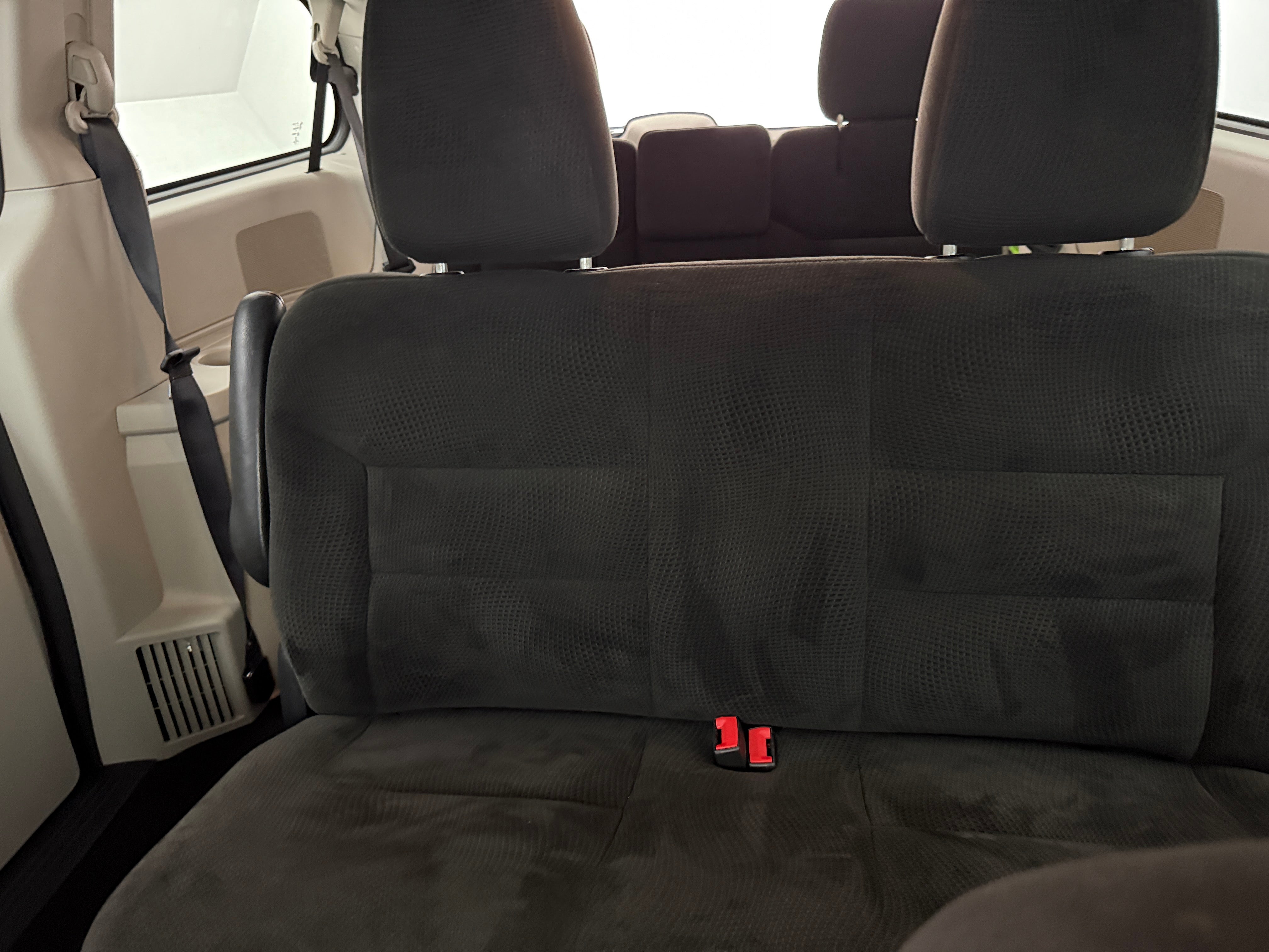 Thumbnail: 2016 Dodge Grand Caravan - 6