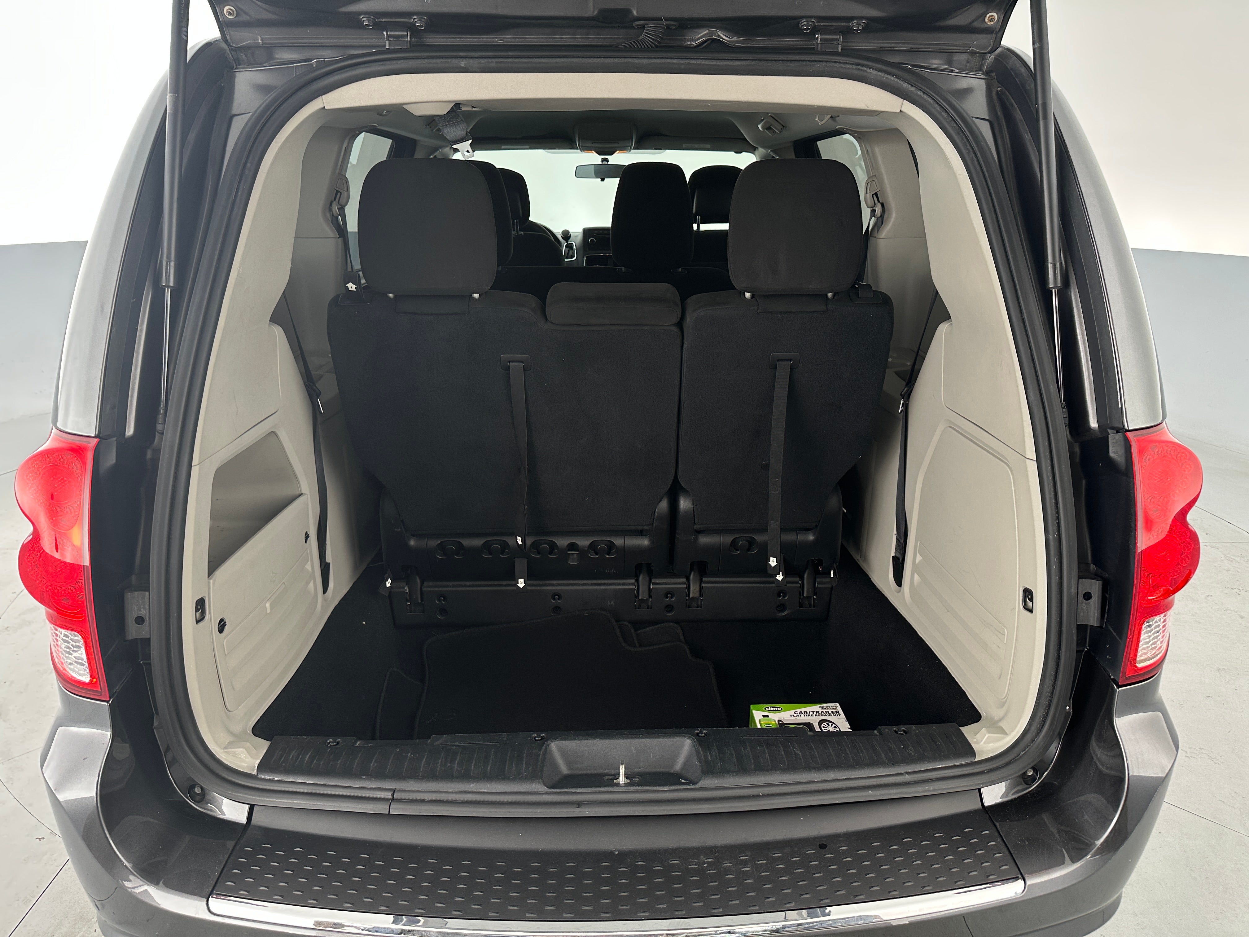 Thumbnail: 2016 Dodge Grand Caravan - 7