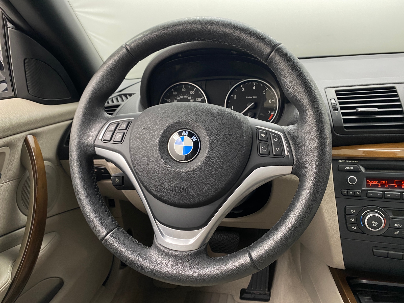 Thumbnail: 2013 BMW 1 Series - 4