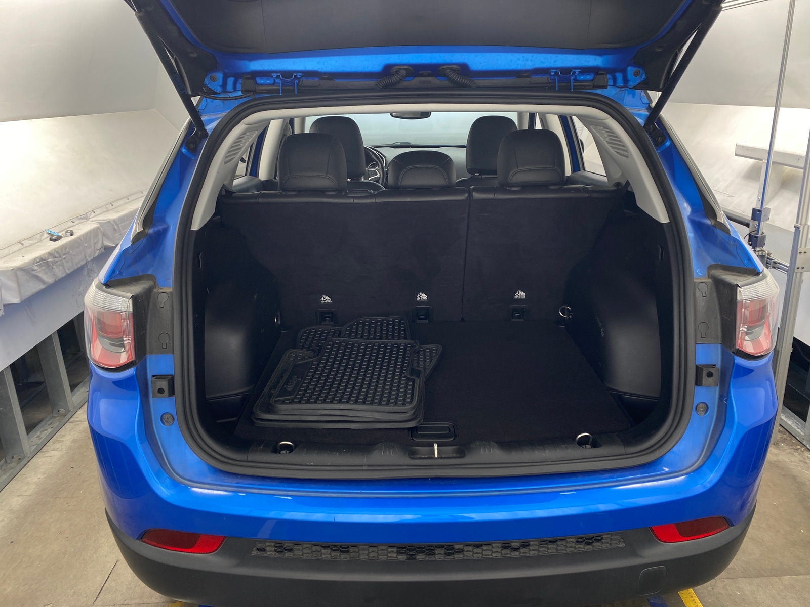 Thumbnail: 2020 Jeep Compass - 7