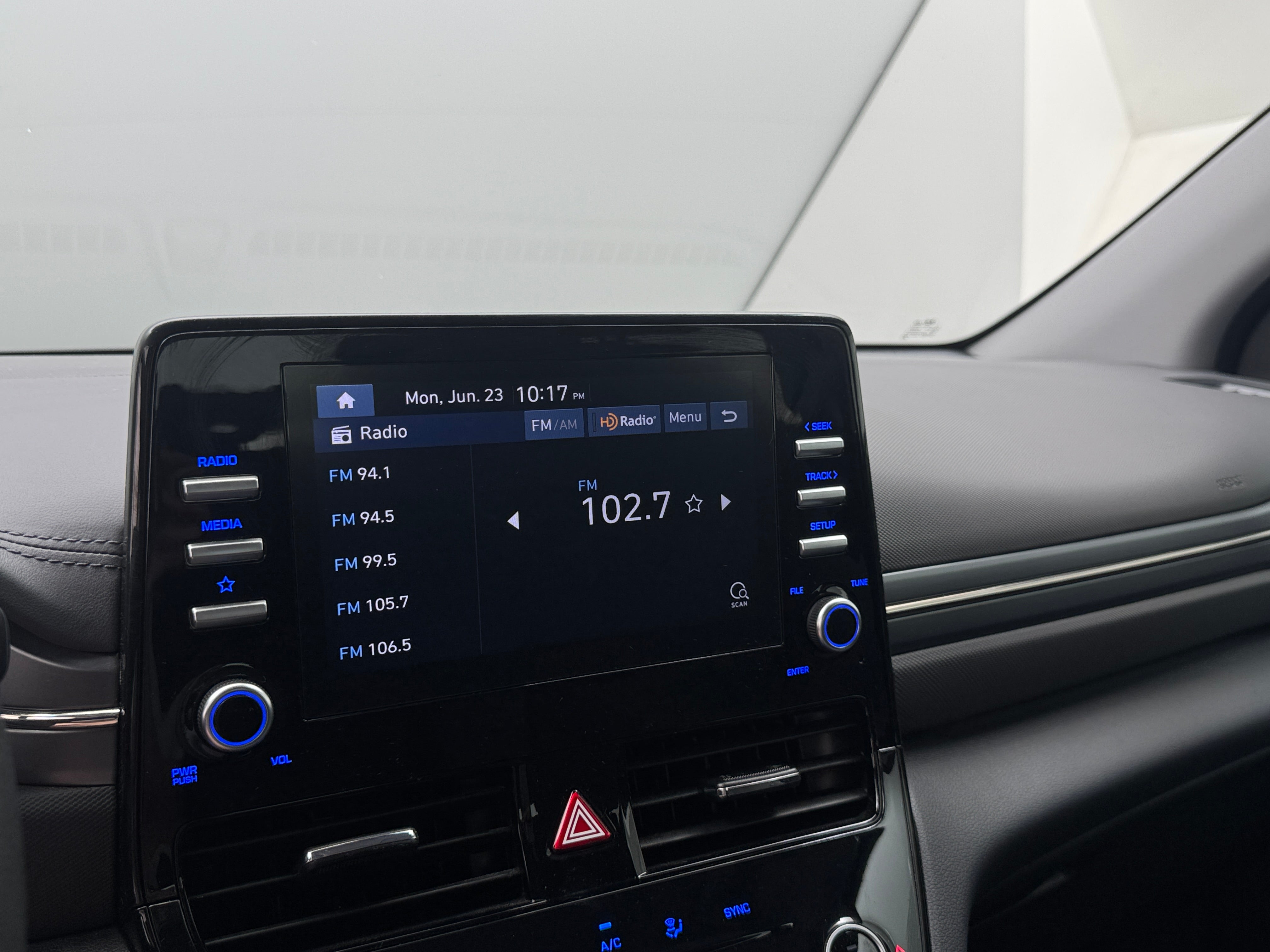 Thumbnail: 2022 Hyundai Ioniq - 4