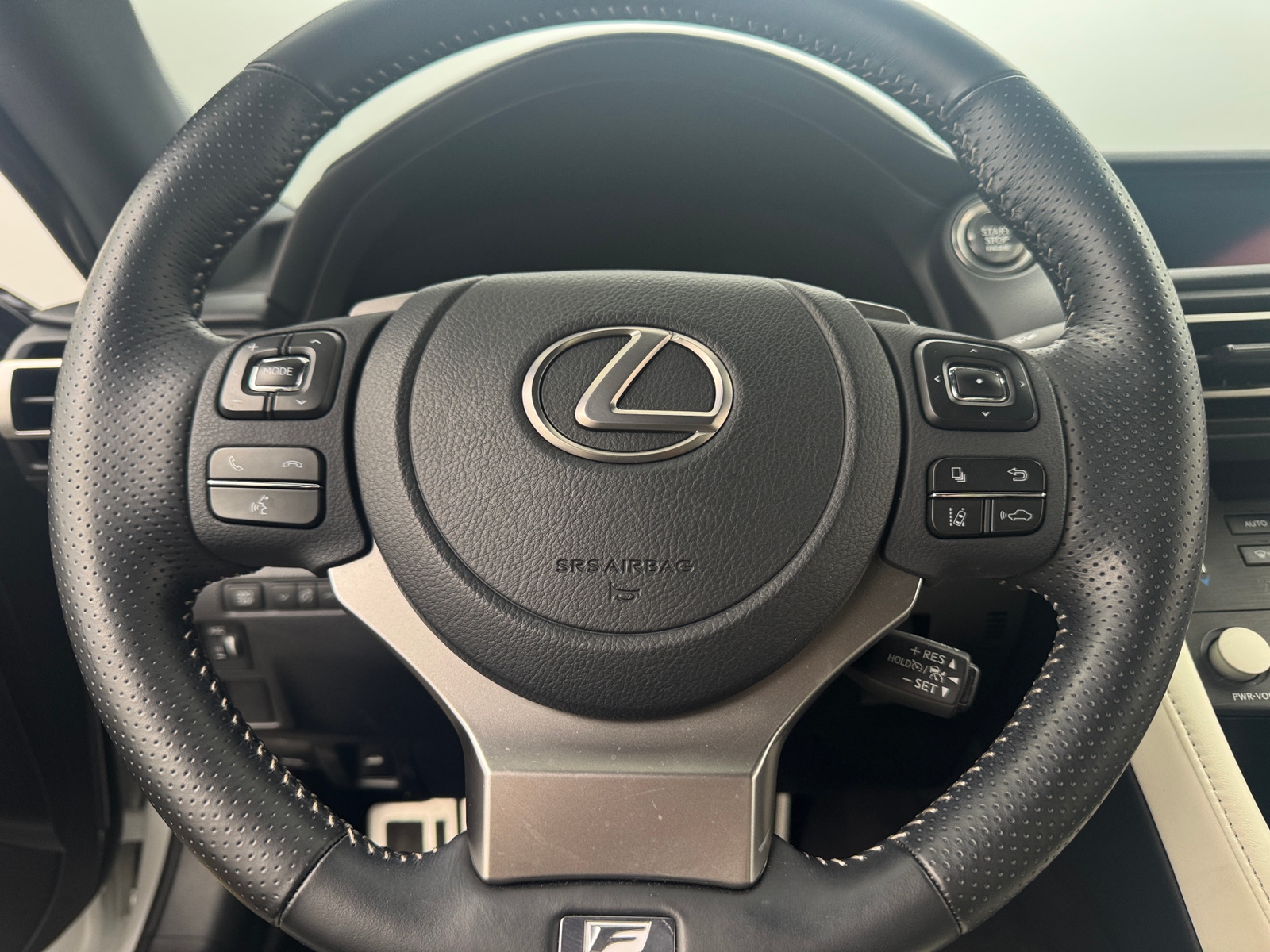 Thumbnail: 2022 Lexus RC - 4