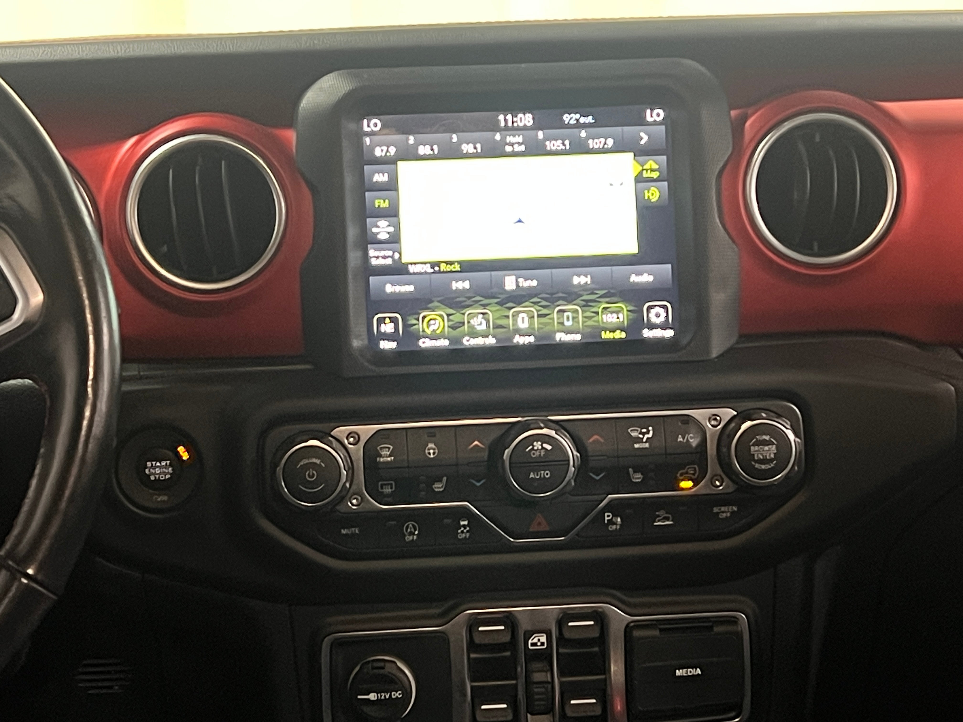 Thumbnail: 2020 Jeep Gladiator - 3