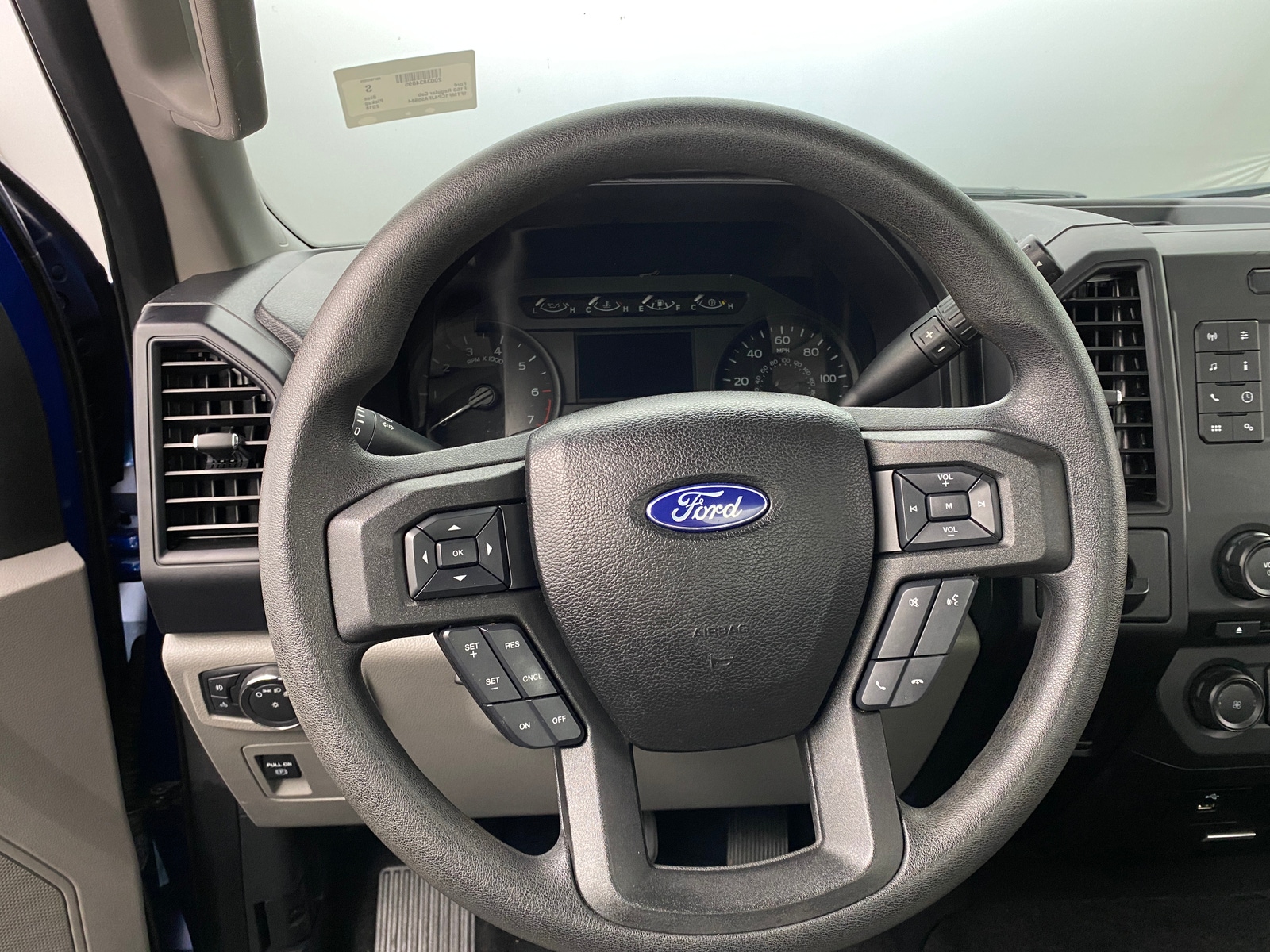 Thumbnail: 2018 Ford Econoline - 5