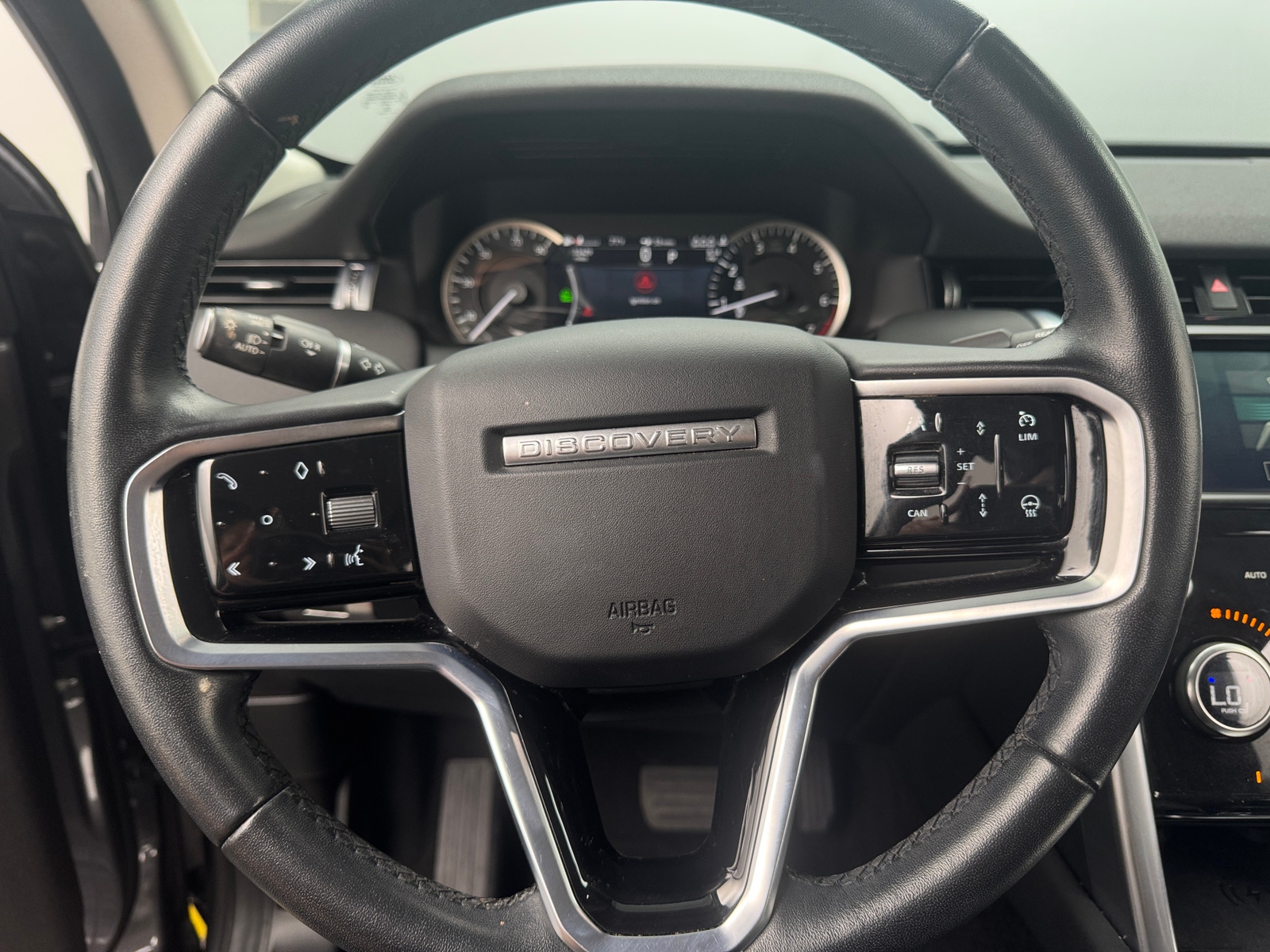Thumbnail: 2023 Land Rover Discovery Sport - 5