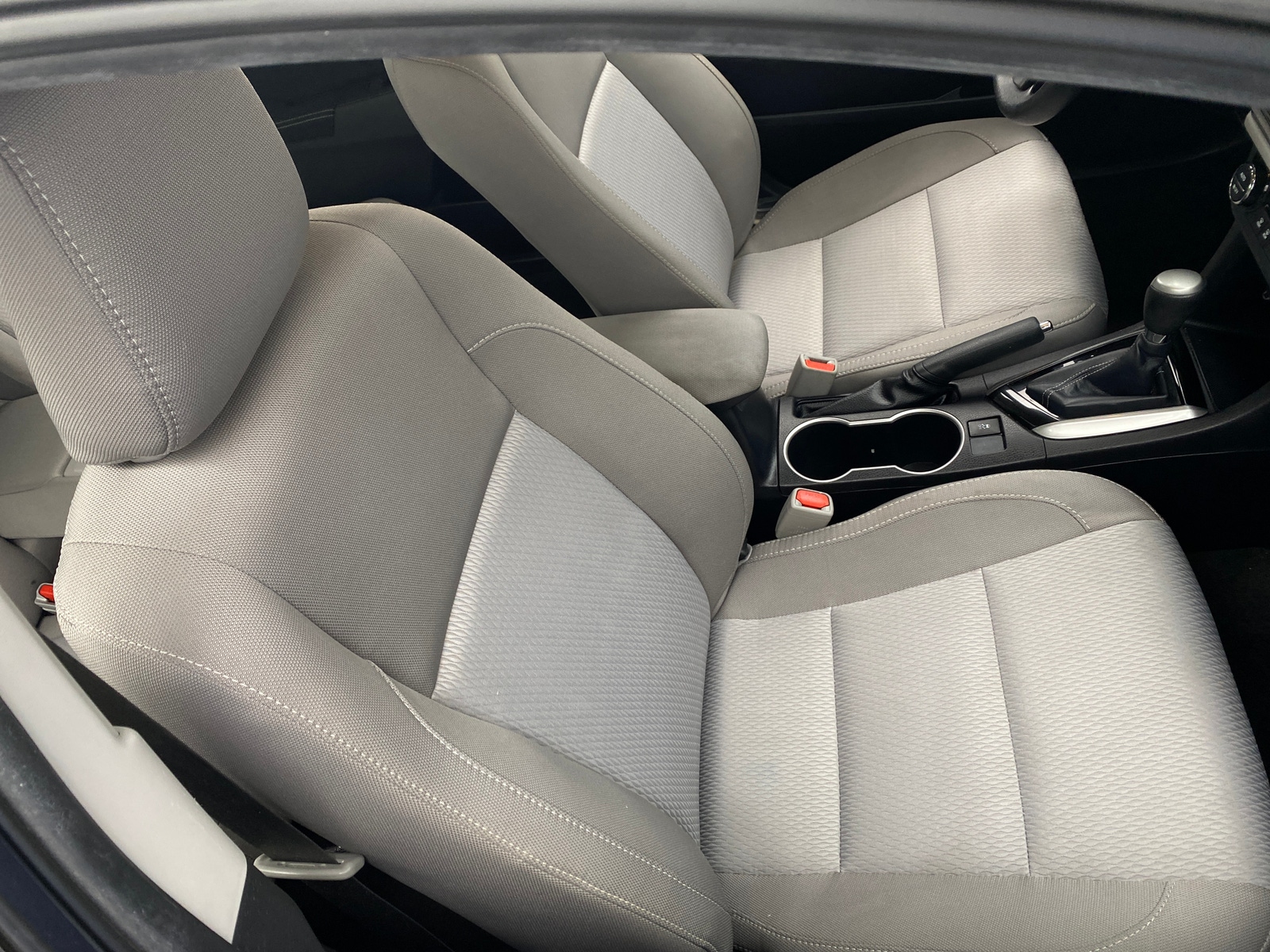 Thumbnail: 2016 Toyota Corolla - 2