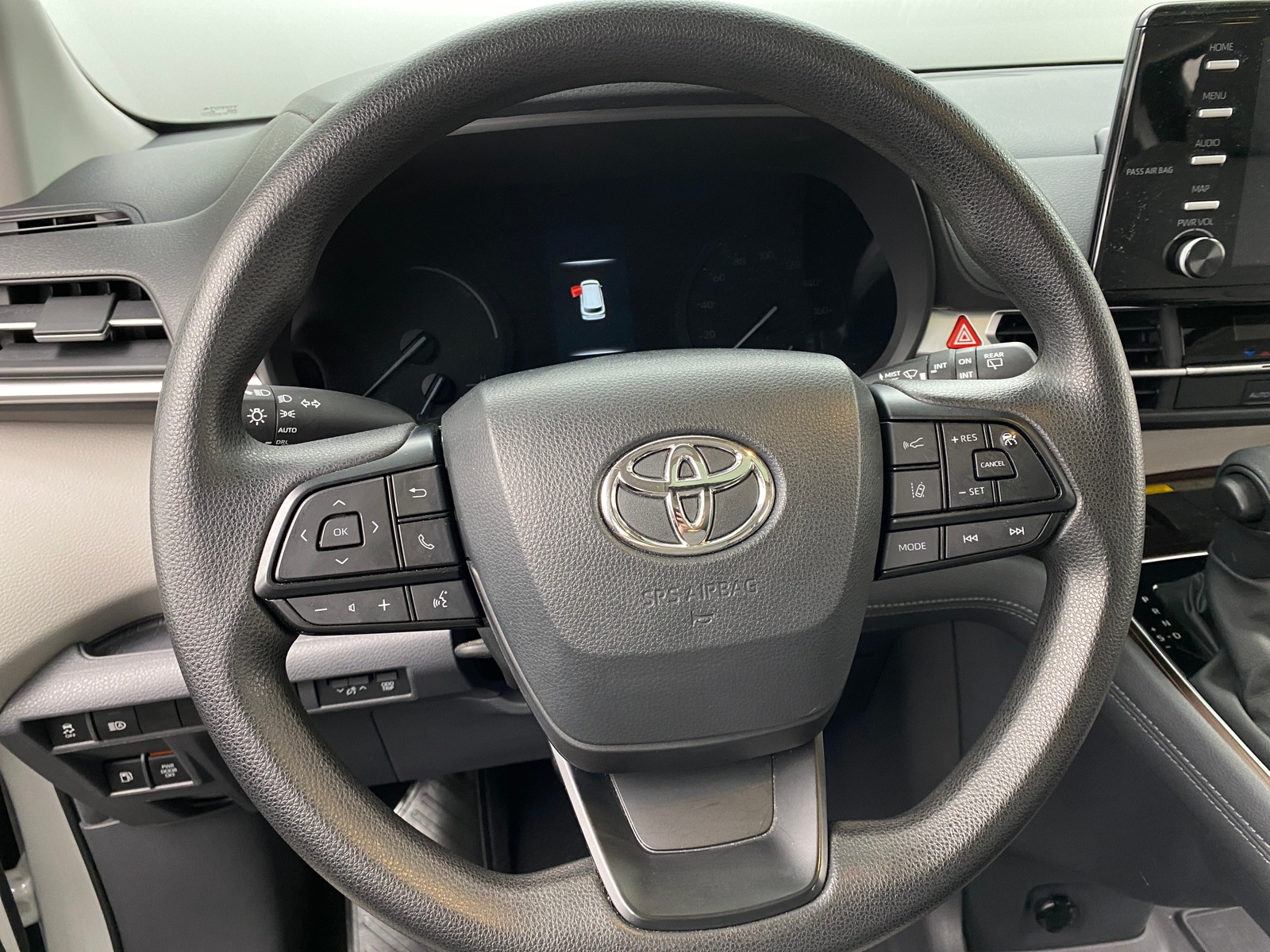 Thumbnail: 2023 Toyota Sienna - 5