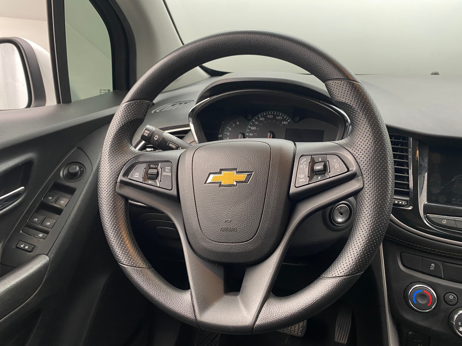 Thumbnail: 2020 Chevrolet Trax - 5