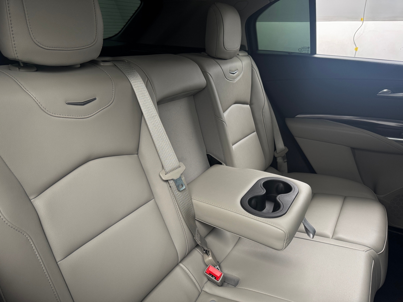Thumbnail: 2021 Cadillac XT4 - 5