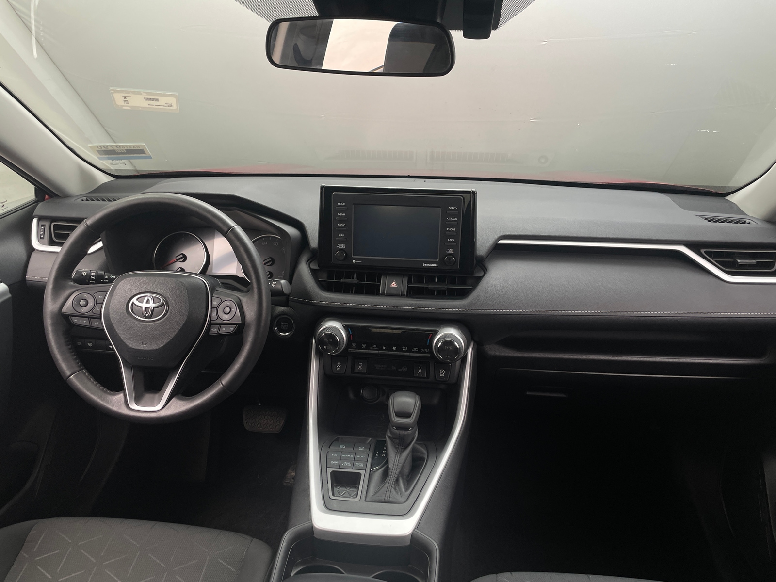 Thumbnail: 2021 Toyota RAV4 - 3
