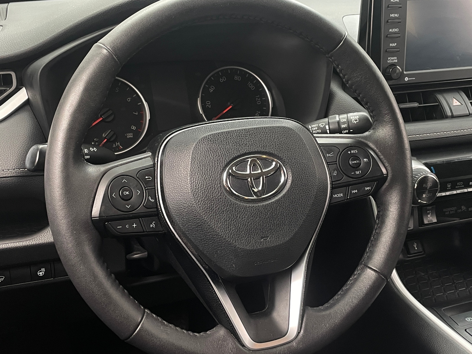 Thumbnail: 2021 Toyota RAV4 - 5