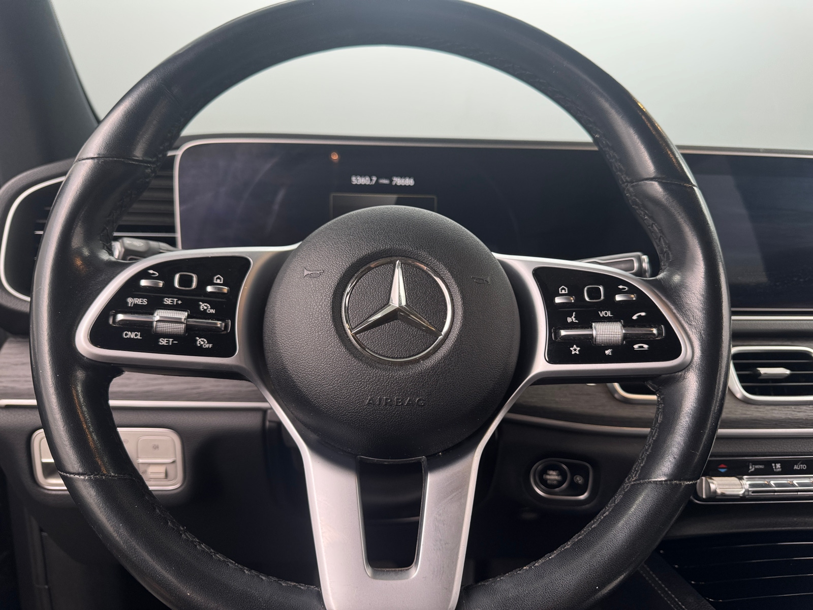 Thumbnail: 2020 Mercedes-Benz GLE - 4