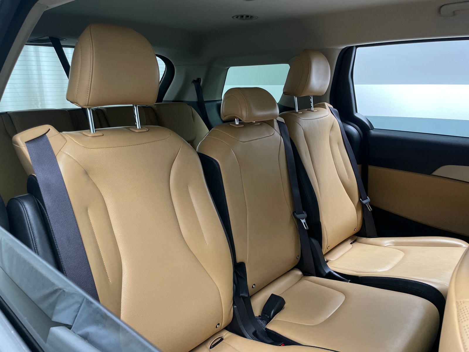 Thumbnail: 2023 Kia Carnival - 6