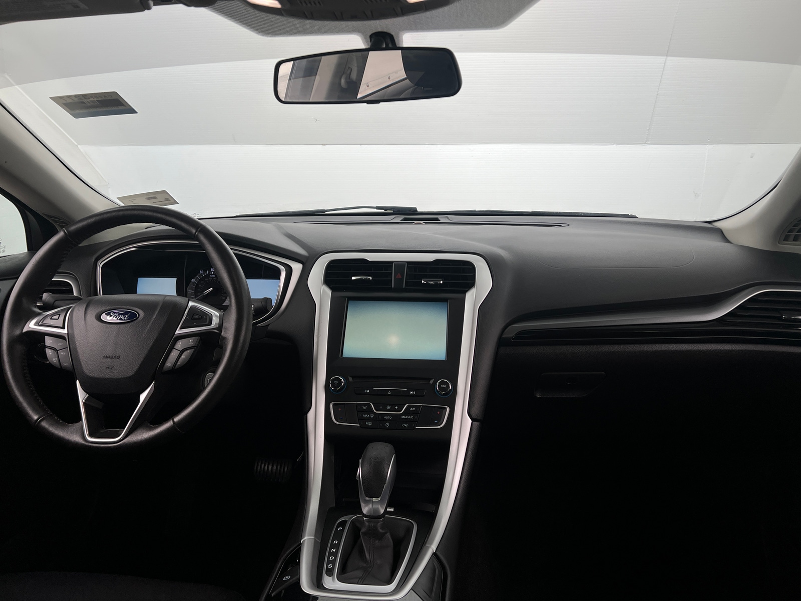 Thumbnail: 2016 Ford Fusion - 3