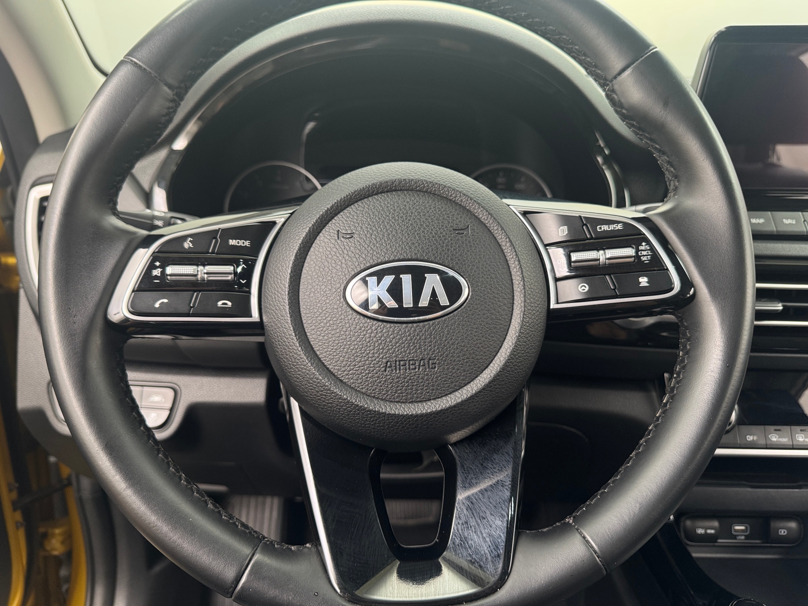 Thumbnail: 2021 Kia Seltos - 4