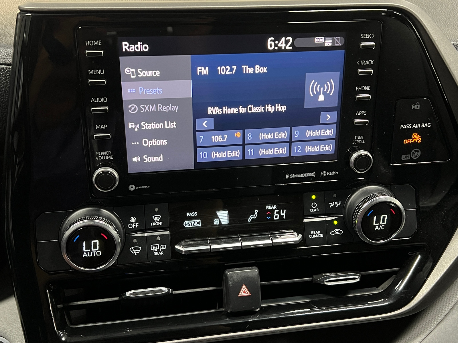 Thumbnail: 2020 Toyota Highlander - 4