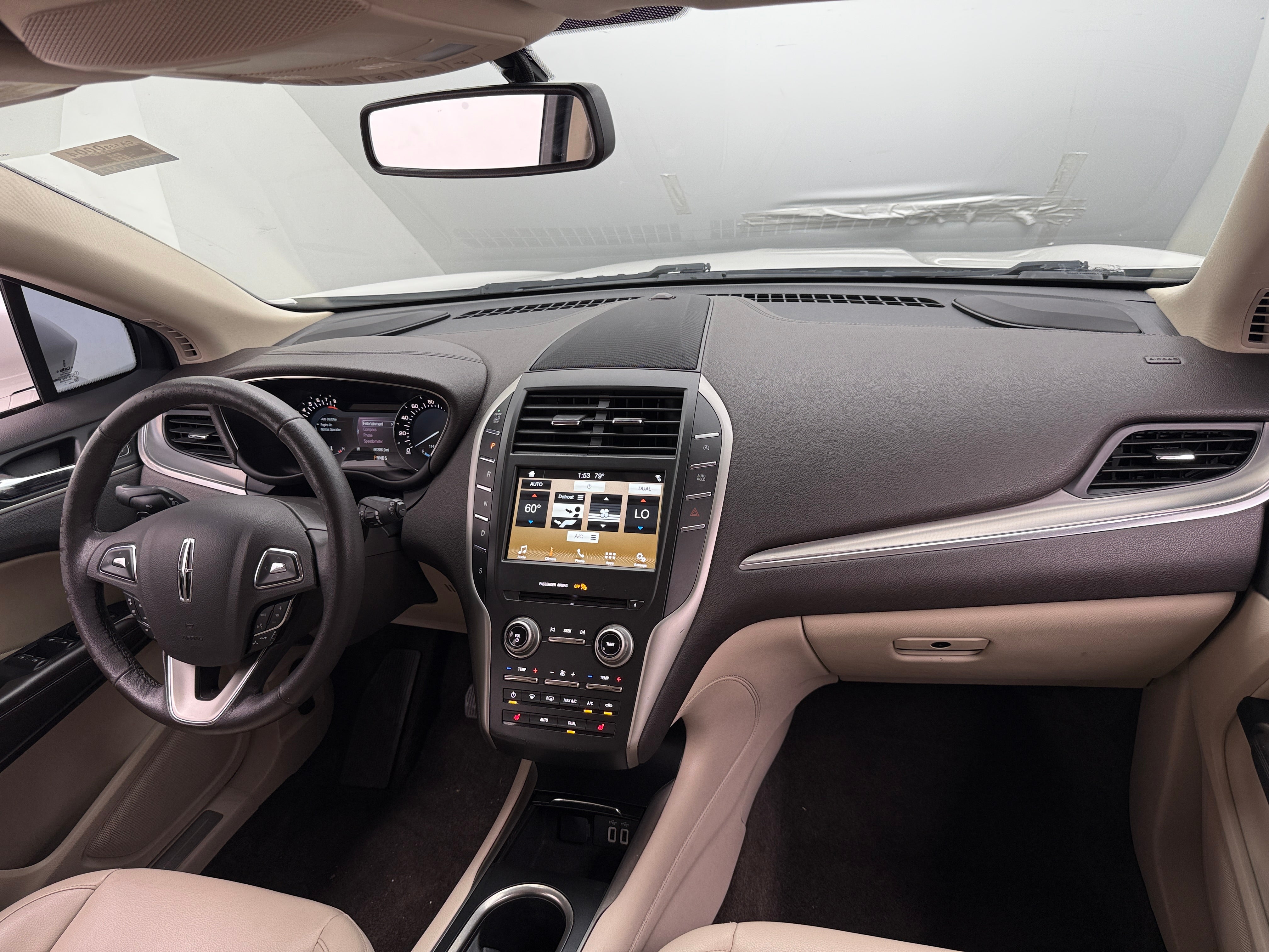 Thumbnail: 2017 Lincoln MKC - 2