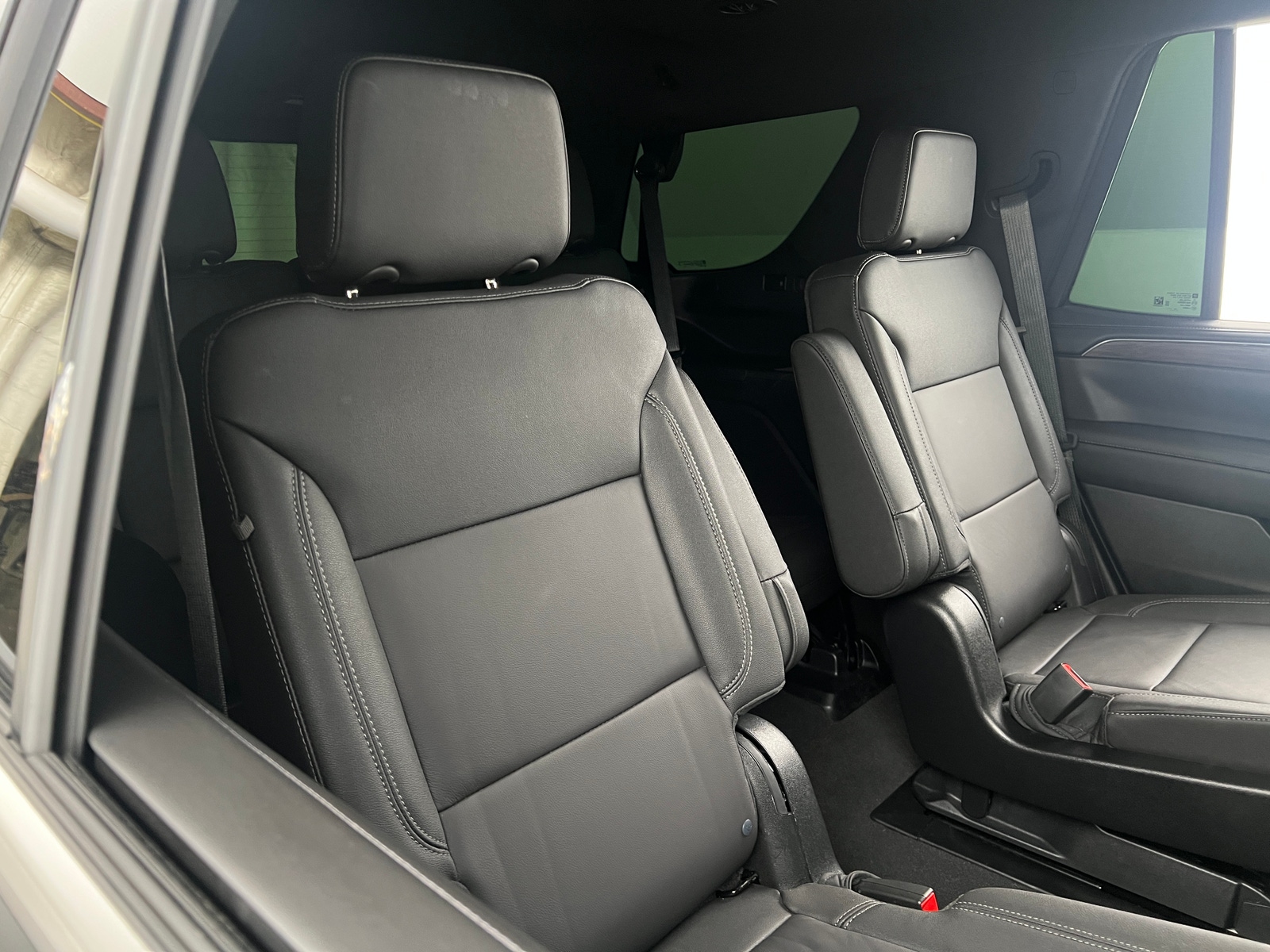 Thumbnail: 2023 Chevrolet Tahoe - 5