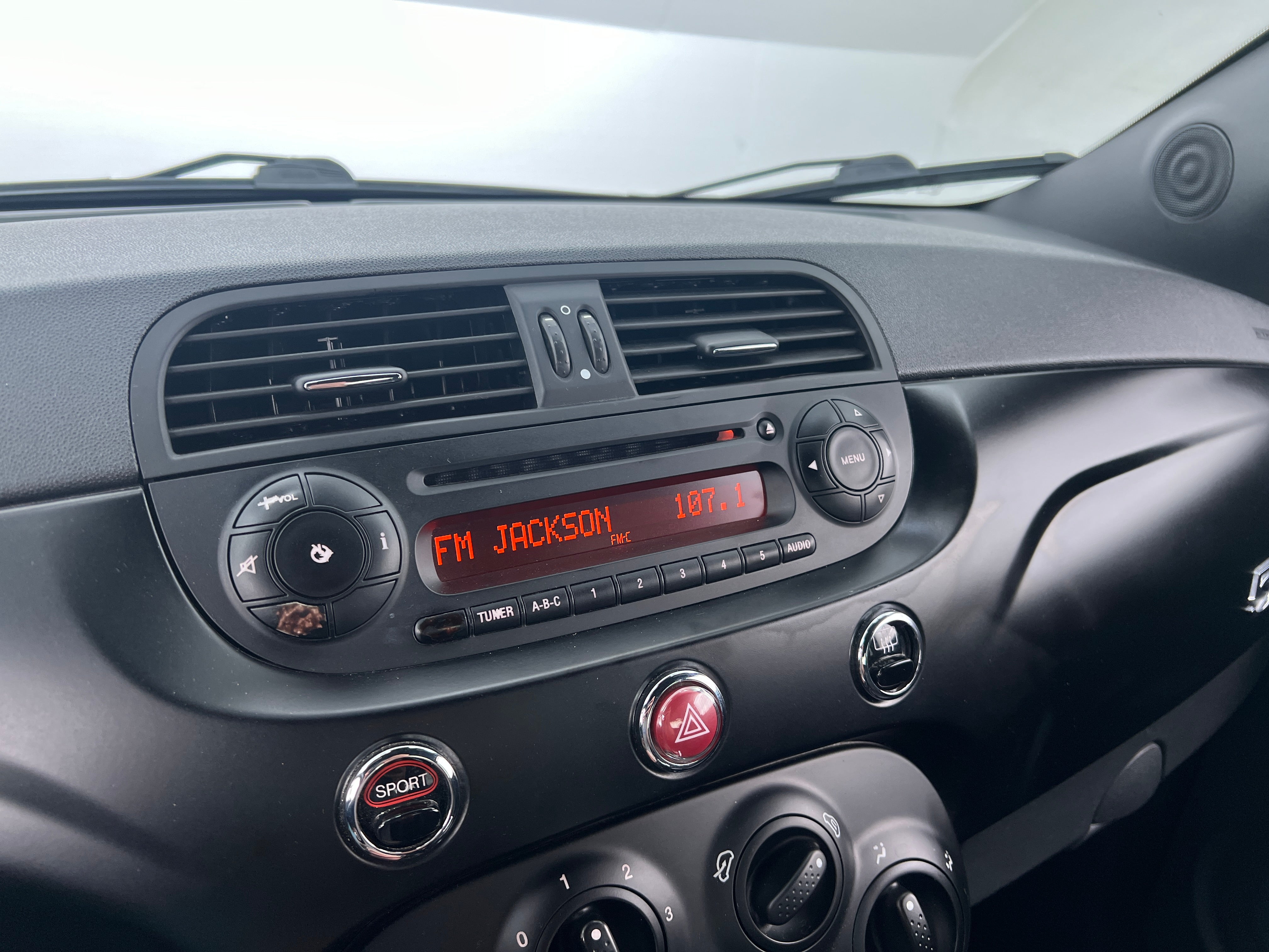Thumbnail: 2015 Fiat 500 - 3