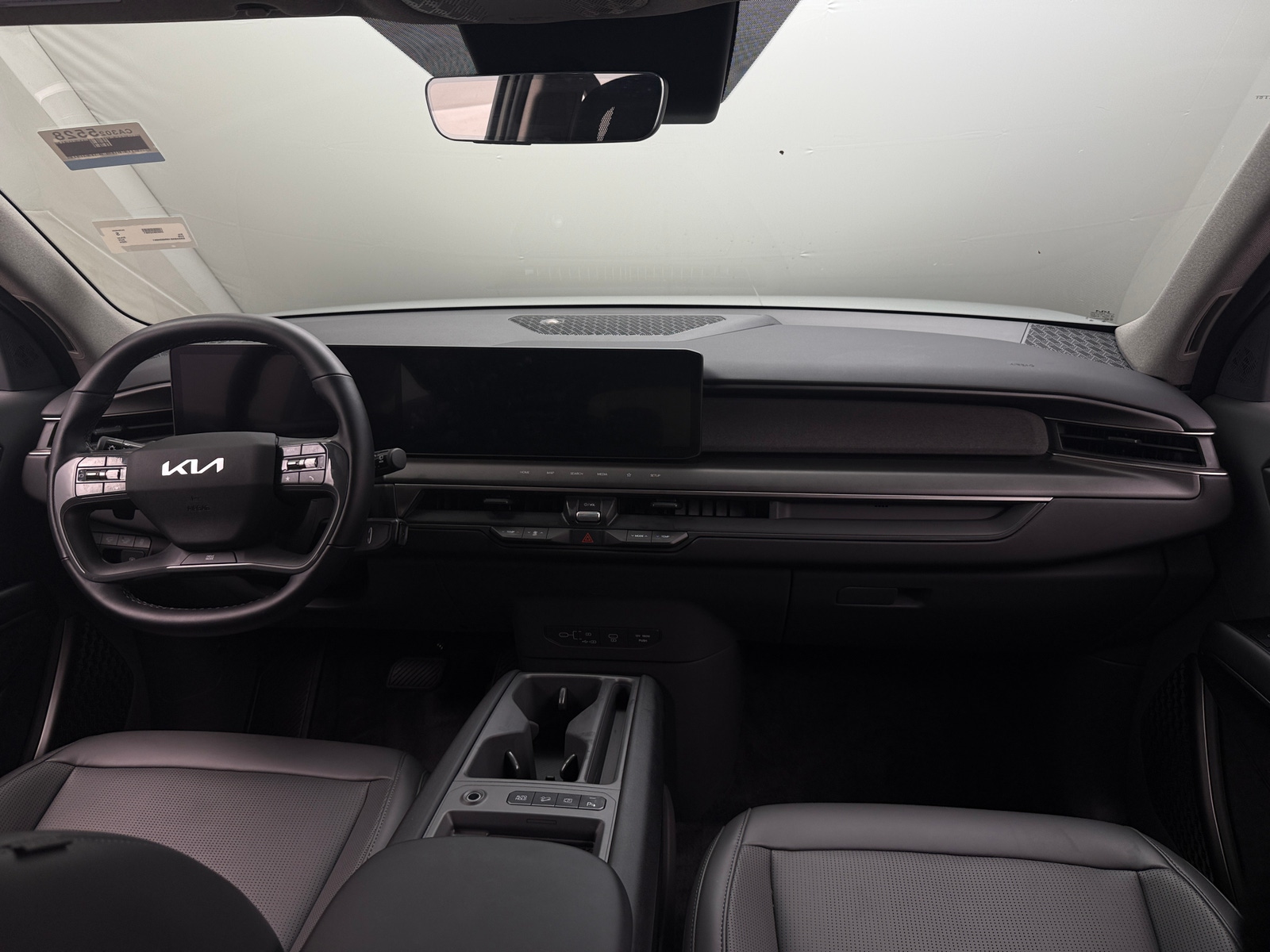 Thumbnail: 2024 Kia EV9 - 3
