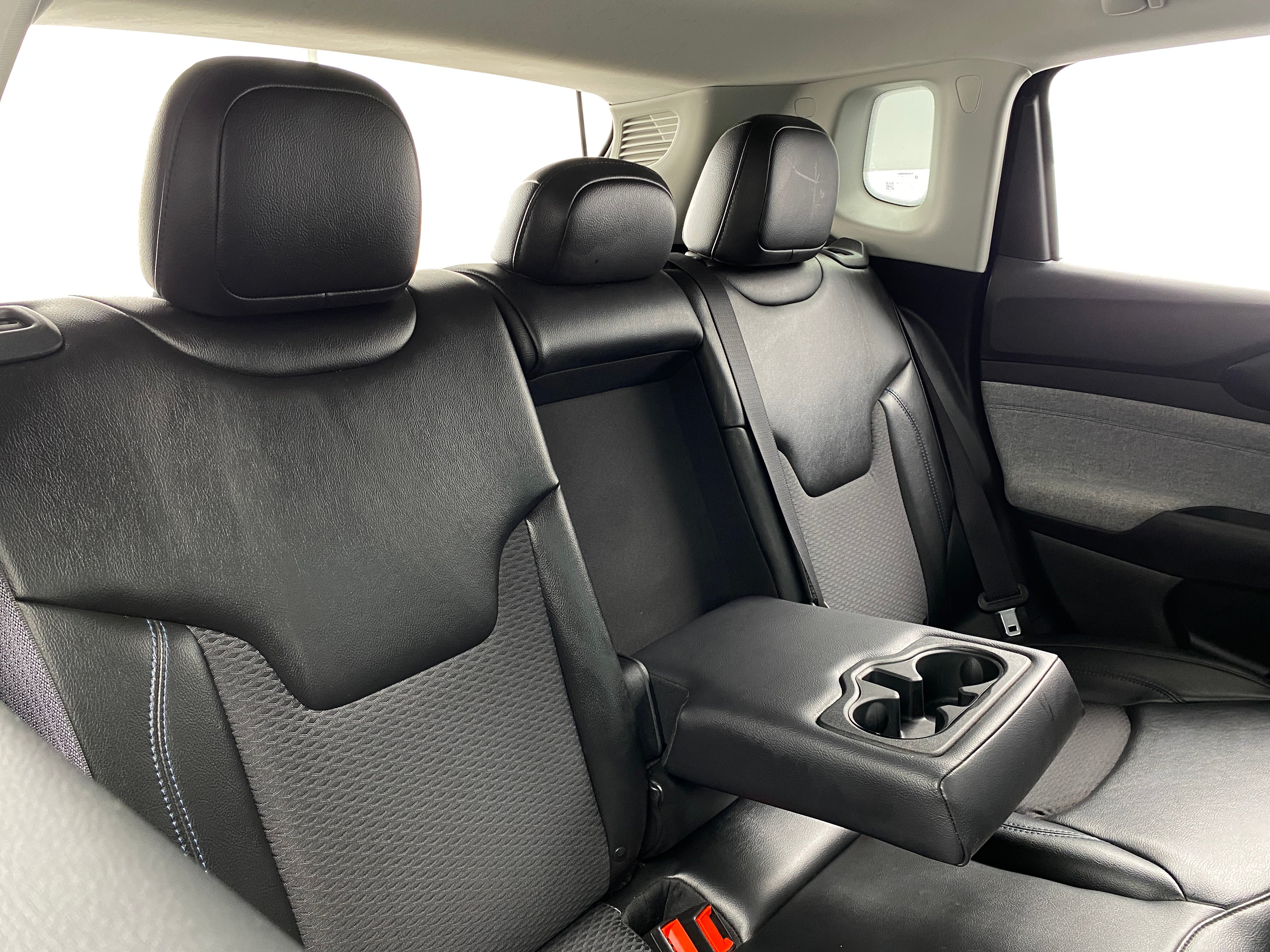 Thumbnail: 2022 Jeep Compass - 6