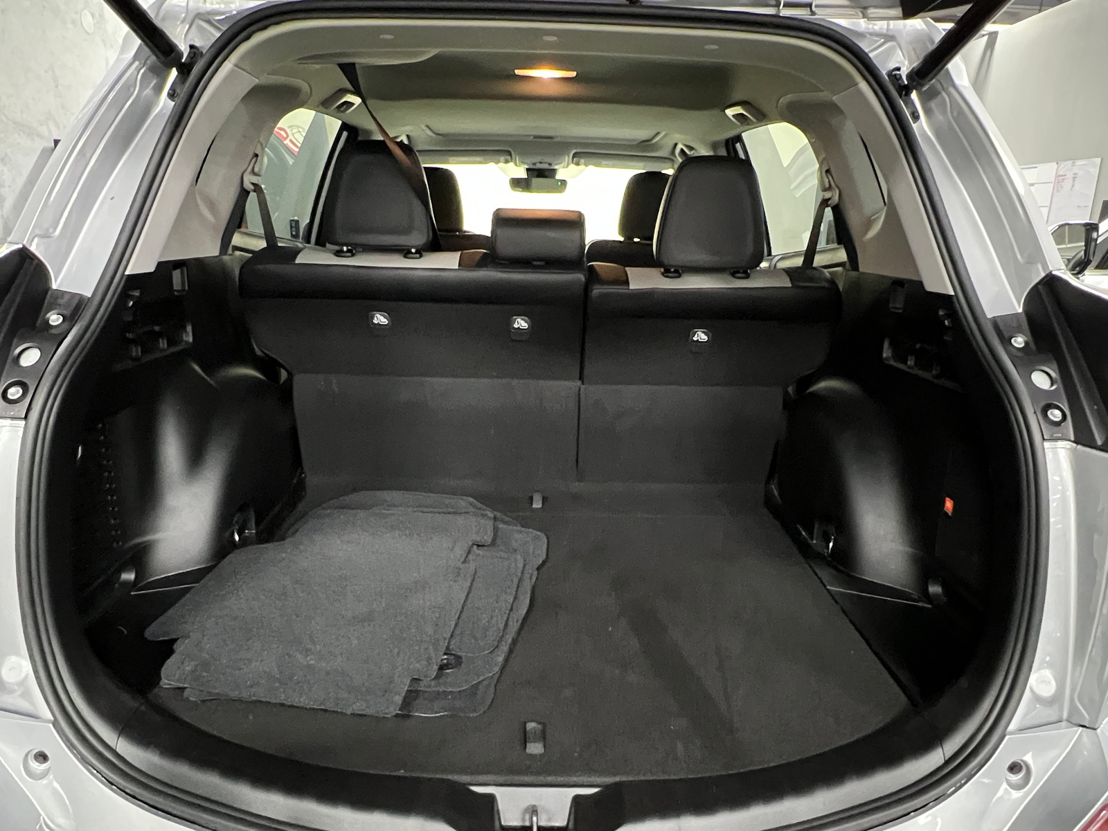 Thumbnail: 2016 Toyota RAV4 - 6