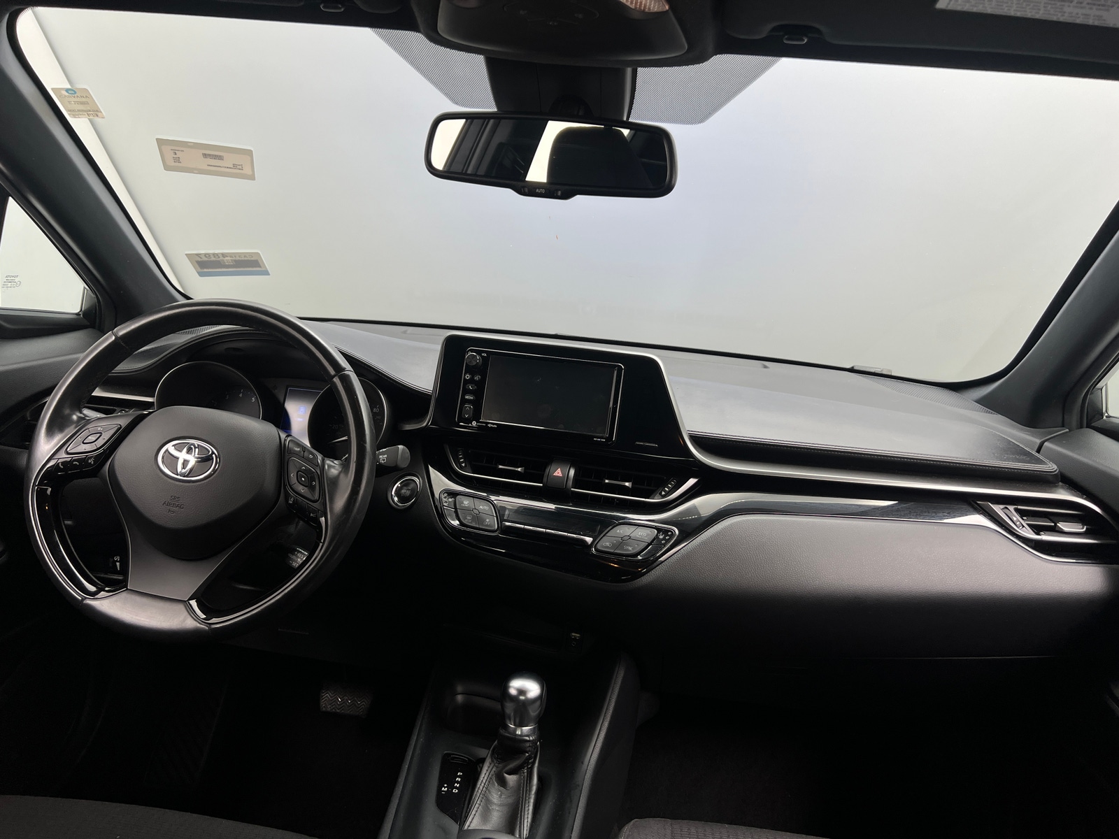 Thumbnail: 2018 Toyota C-HR - 3