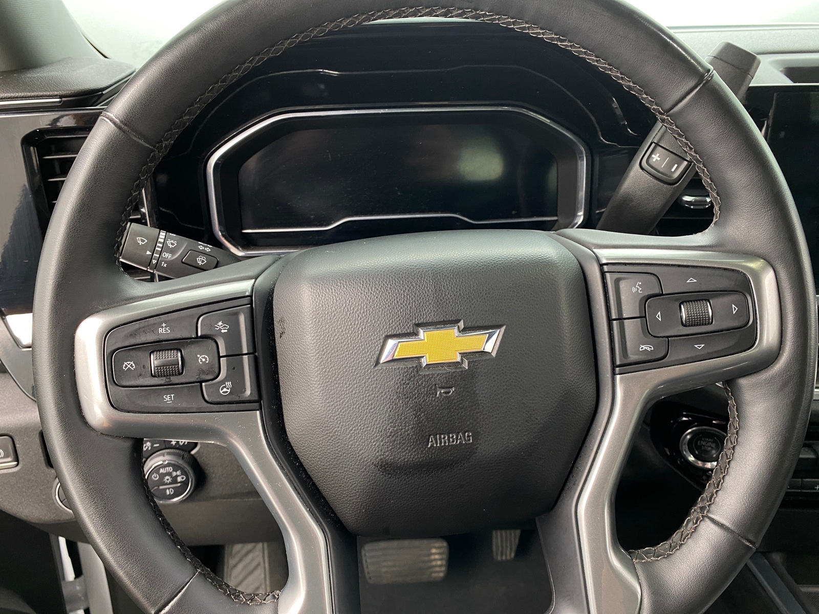 Thumbnail: 2024 Chevrolet Silverado 2500 - 4