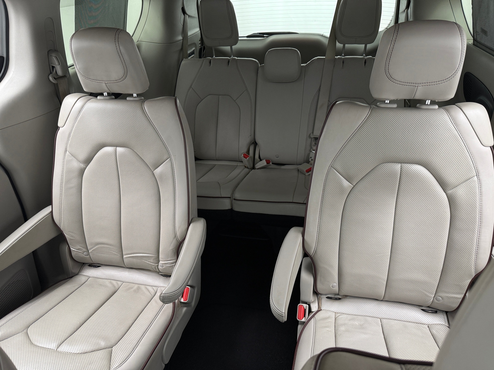 Thumbnail: 2020 Chrysler Pacifica - 5