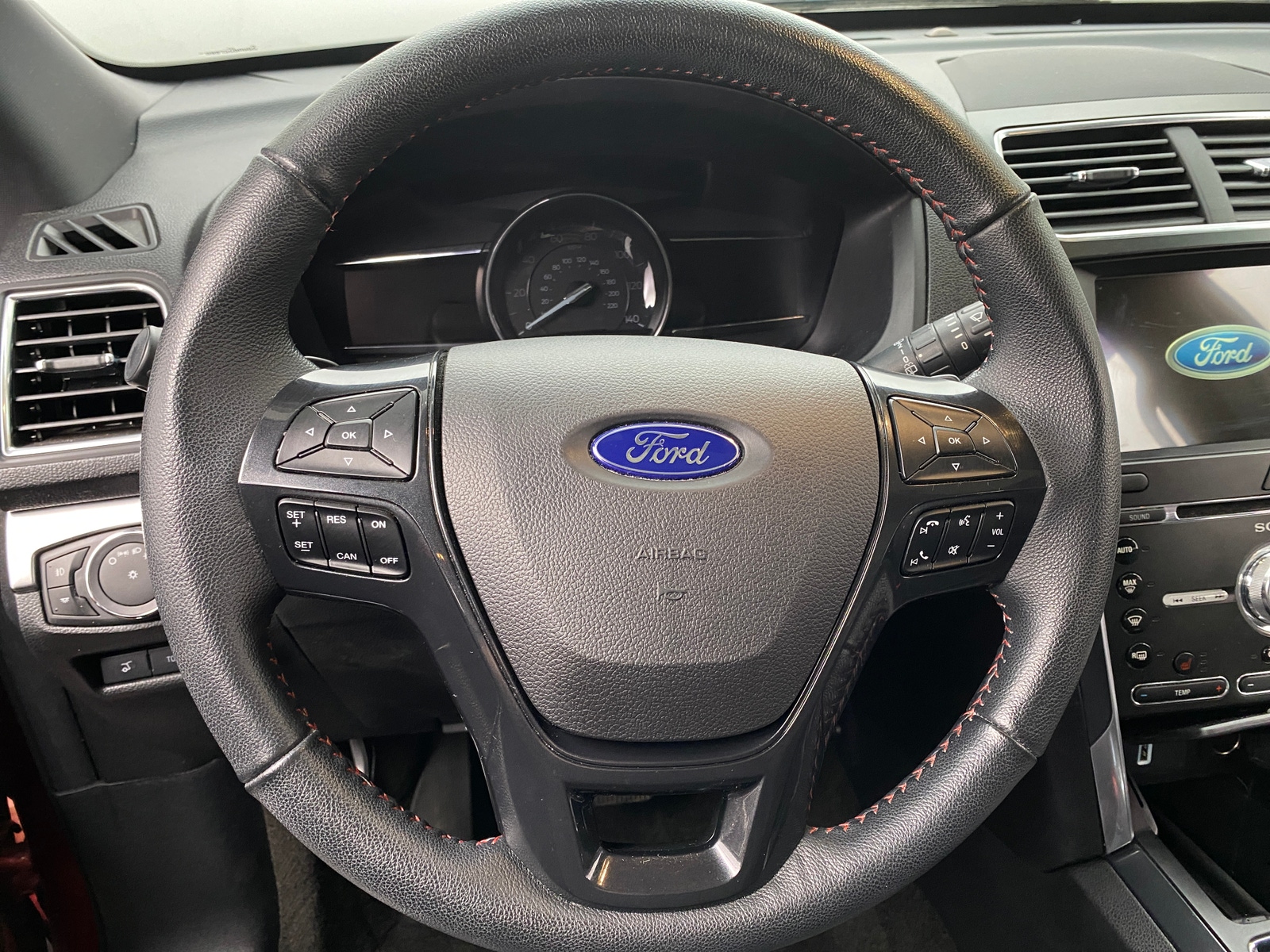 Thumbnail: 2018 Ford Explorer - 4