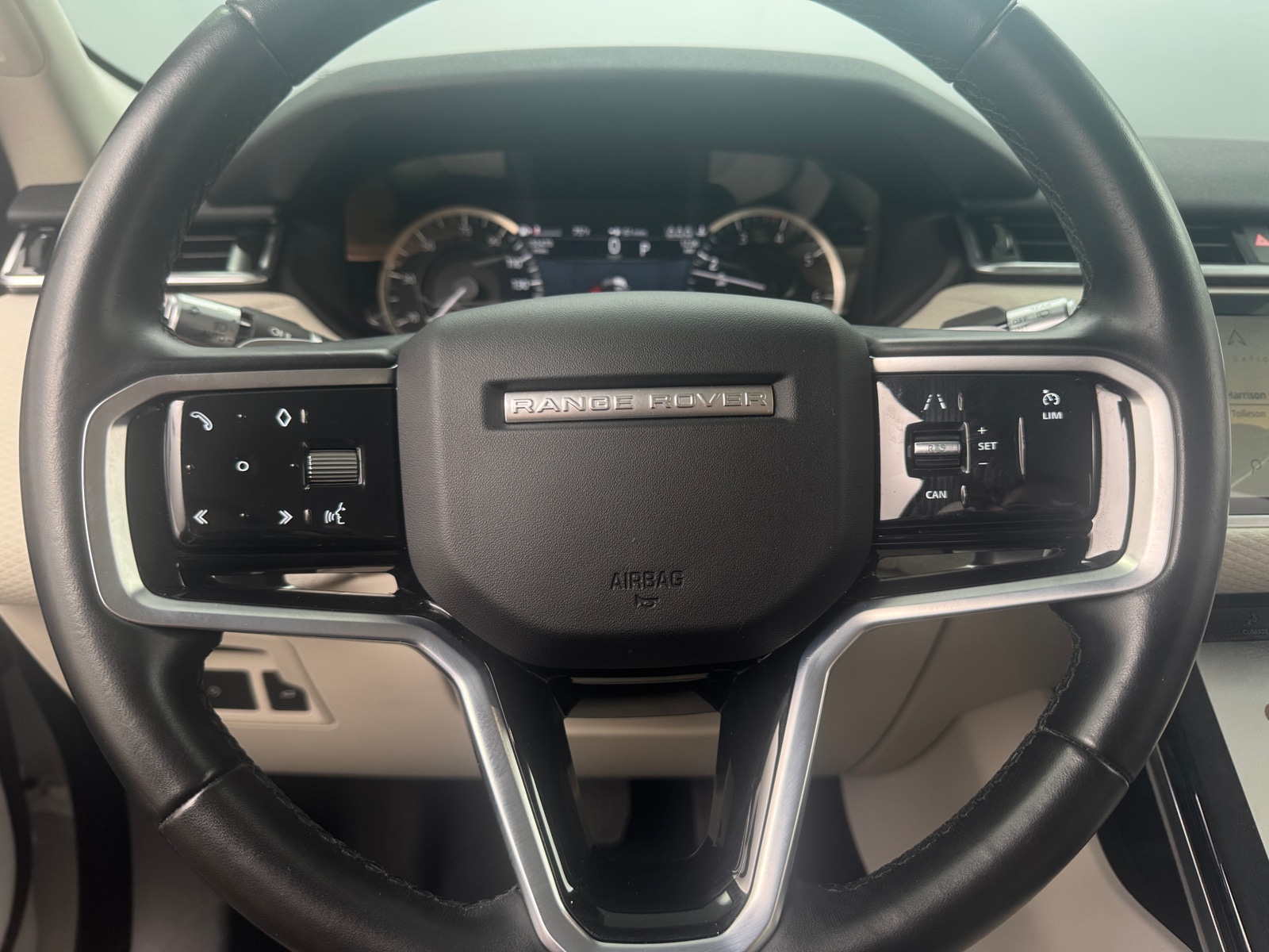 Thumbnail: 2022 Land Rover Range Rover Velar - 4