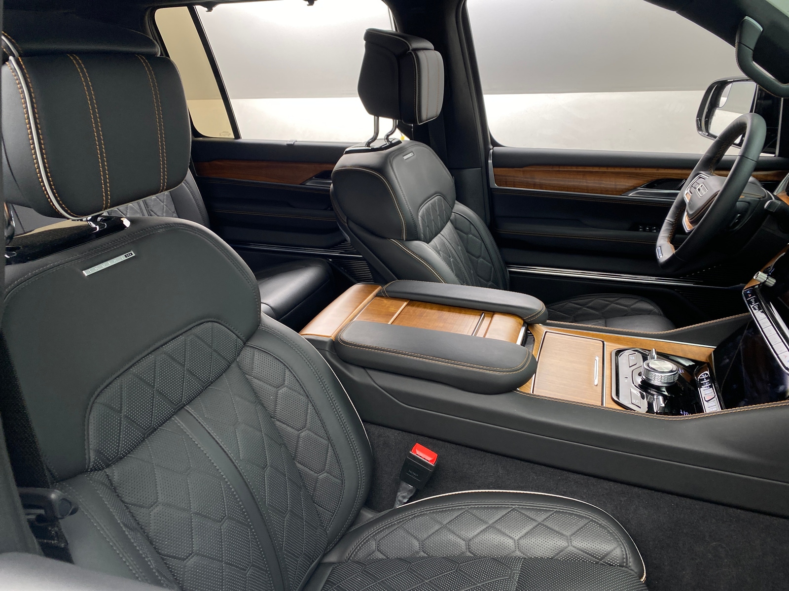 Thumbnail: 2023 Jeep Grand Wagoneer - 2