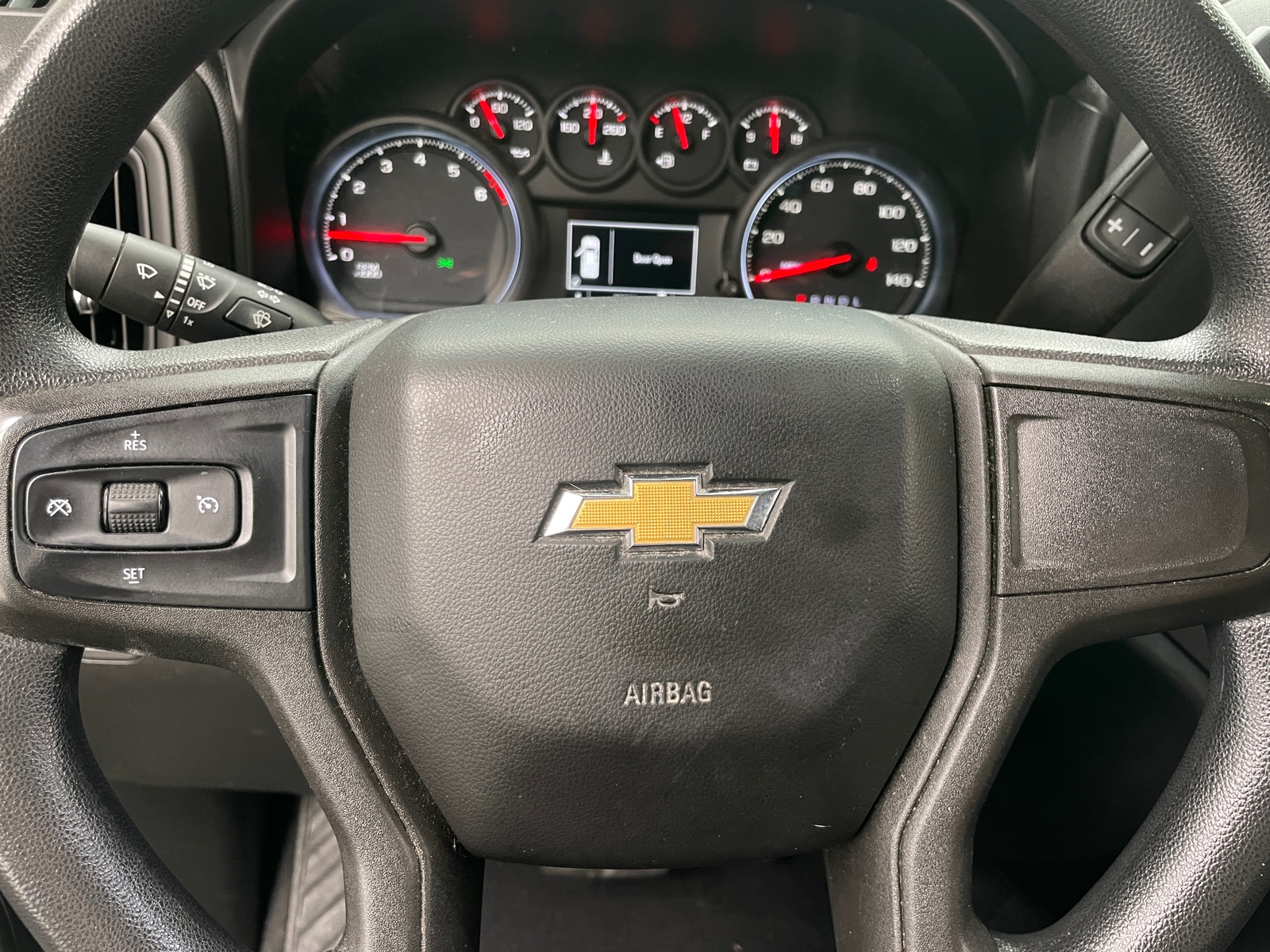 Thumbnail: 2019 Chevrolet Silverado 1500 - 5
