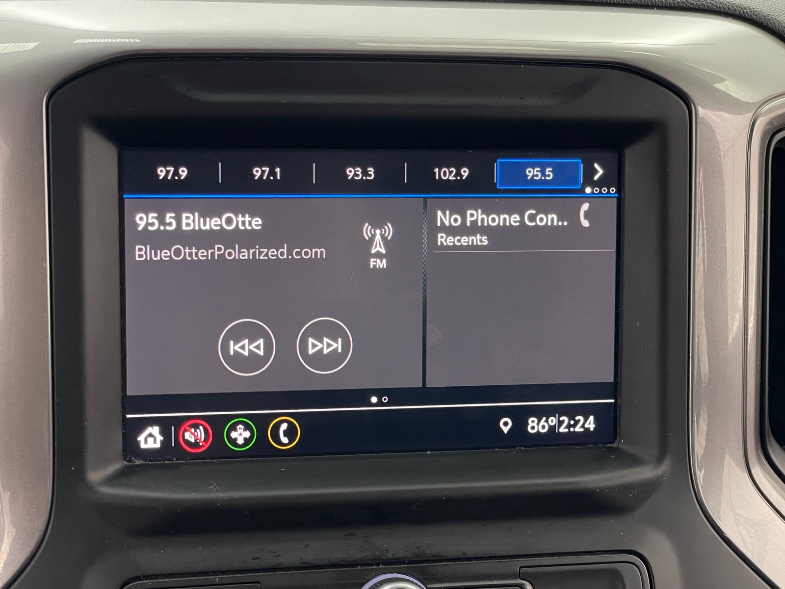 Thumbnail: 2019 Chevrolet Silverado 1500 - 4