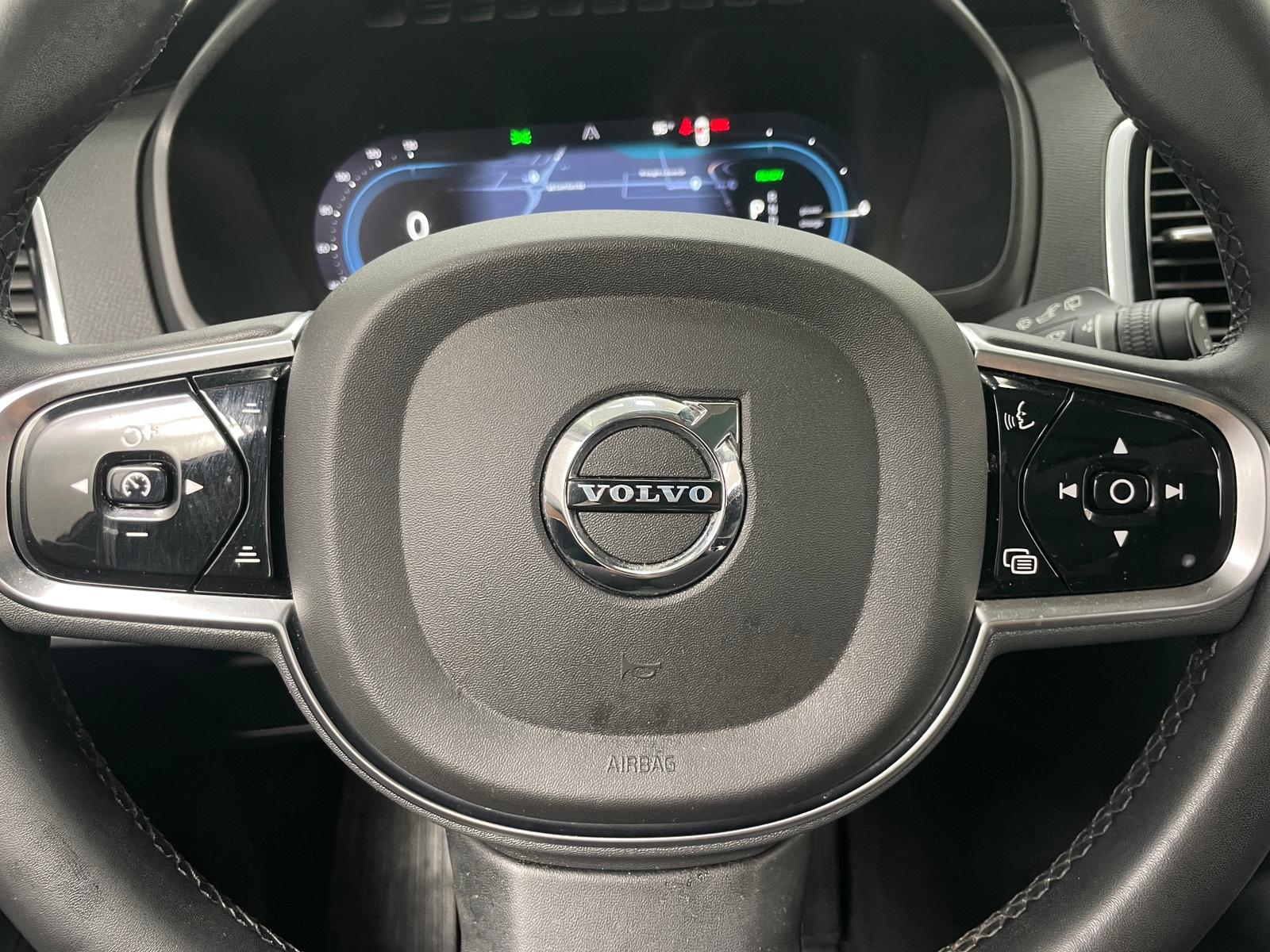 Thumbnail: 2023 Volvo XC90 - 4
