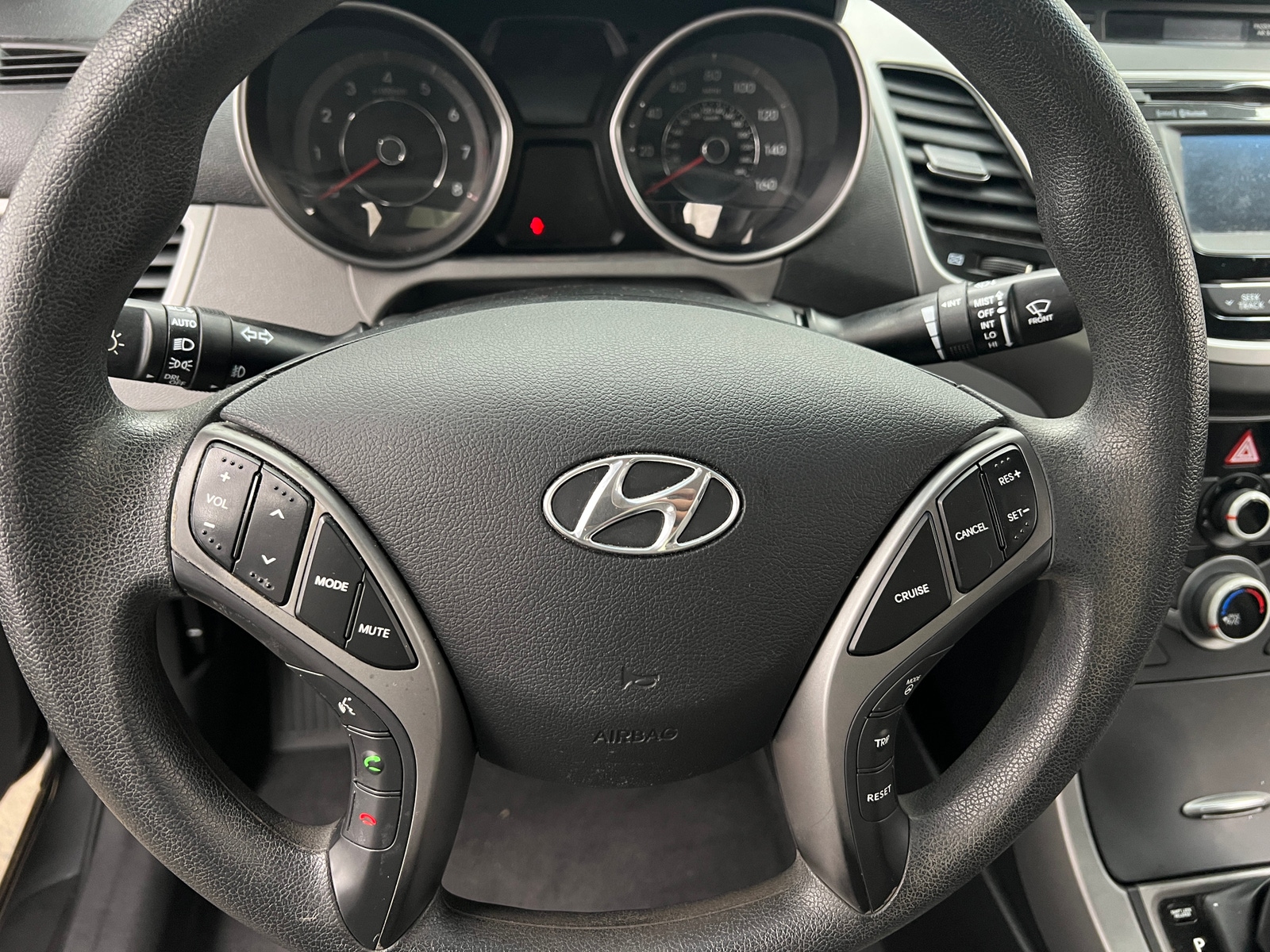 Thumbnail: 2014 Hyundai Elantra - 5