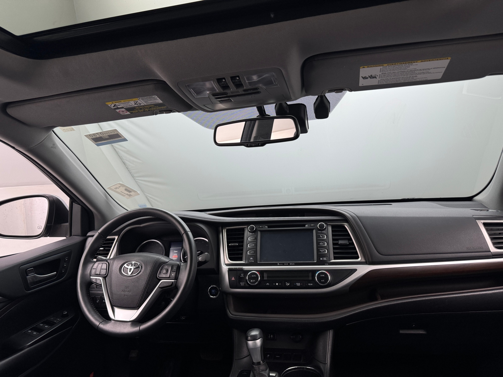 Thumbnail: 2016 Toyota Highlander - 3
