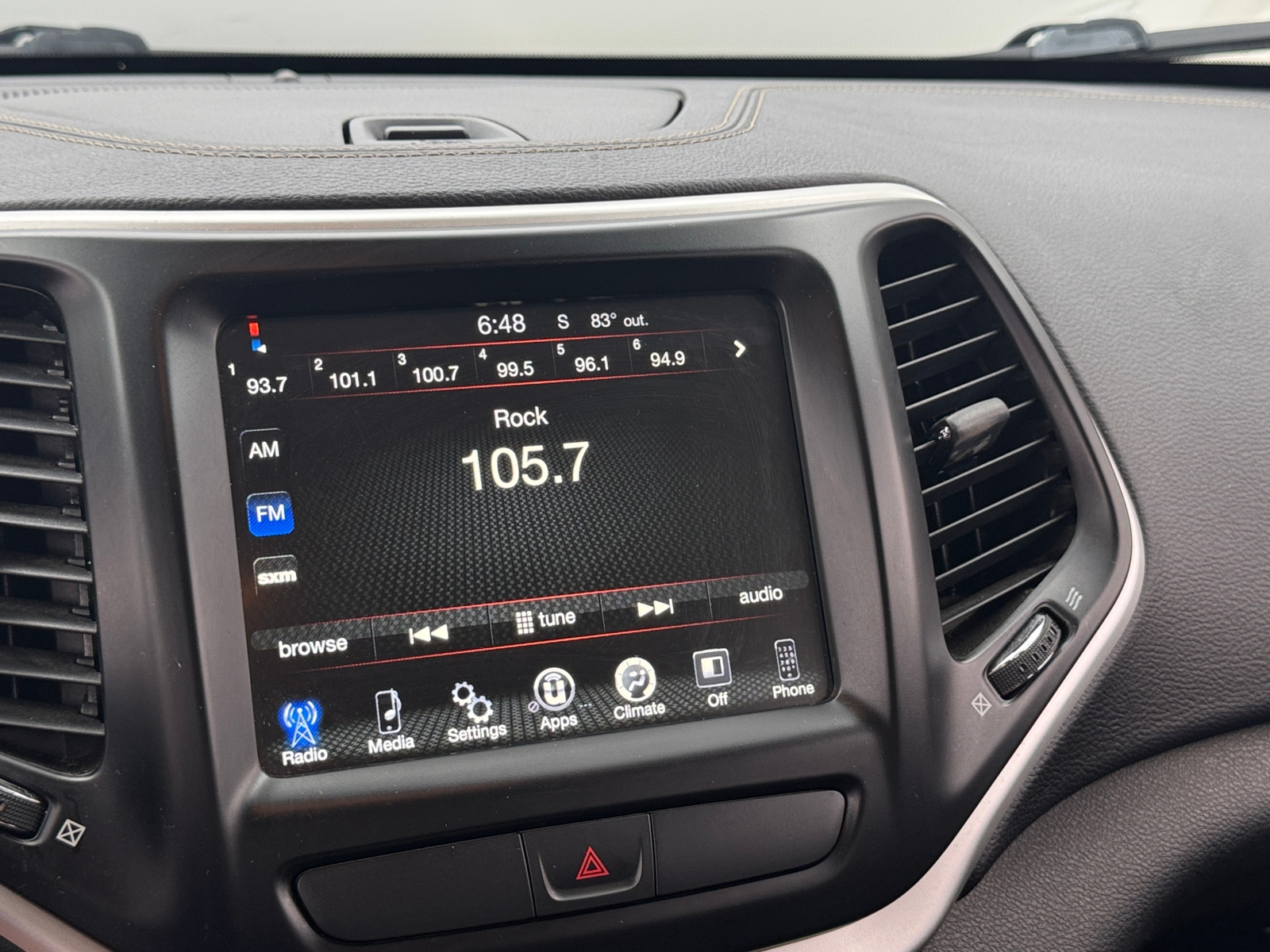 Thumbnail: 2018 Jeep Cherokee - 4