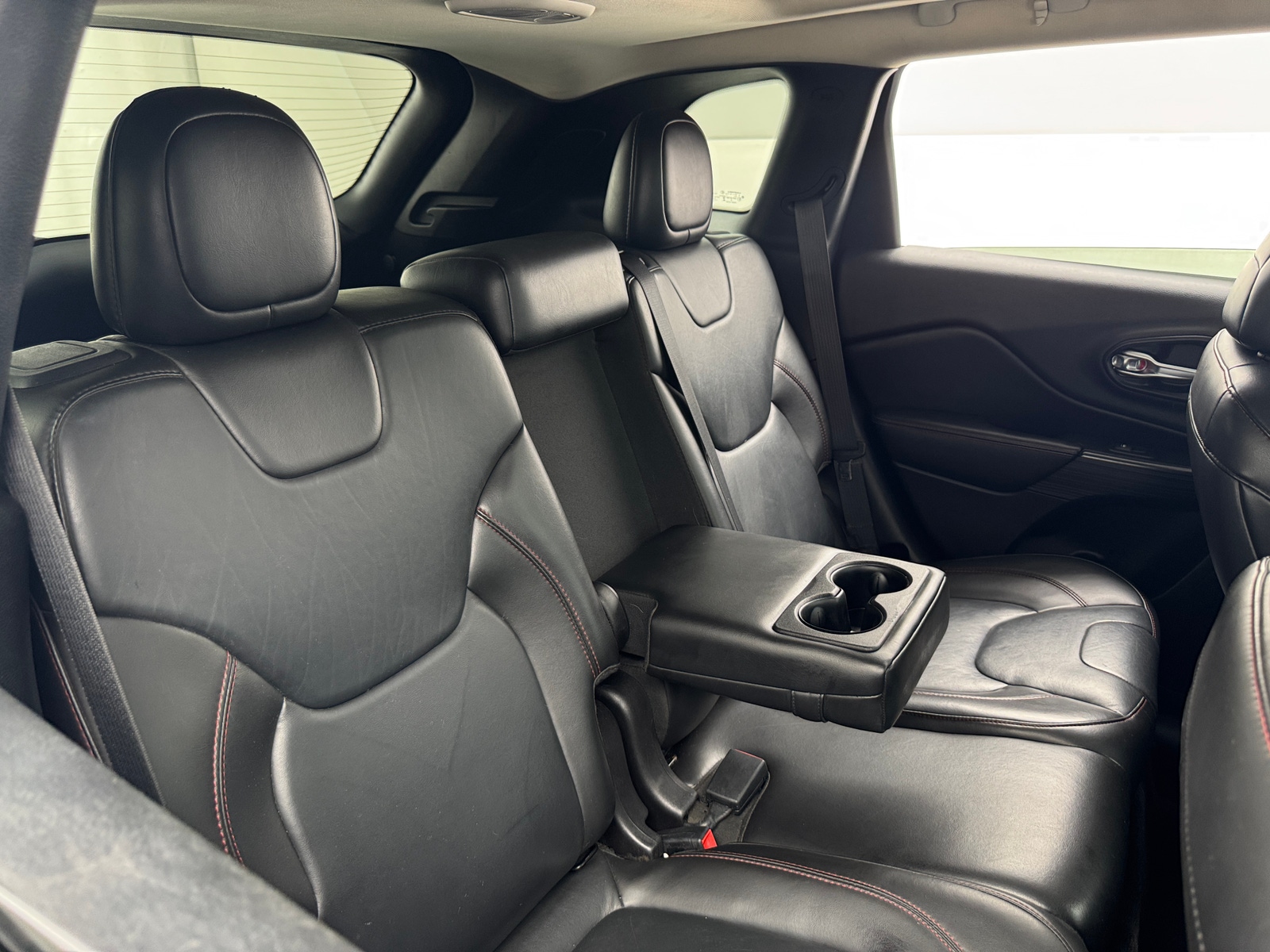 Thumbnail: 2015 Jeep Cherokee - 5
