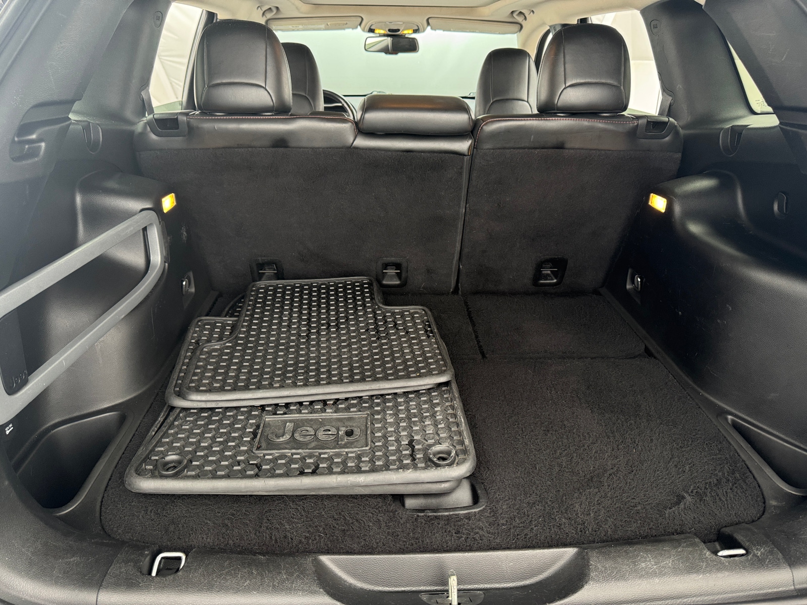 Thumbnail: 2015 Jeep Cherokee - 6